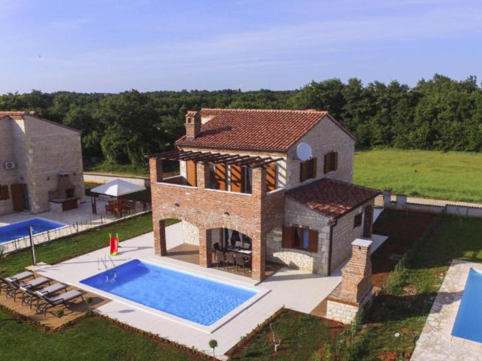 Villa Harmony in Paradise view 3