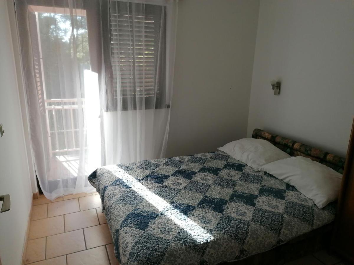 Photo 52