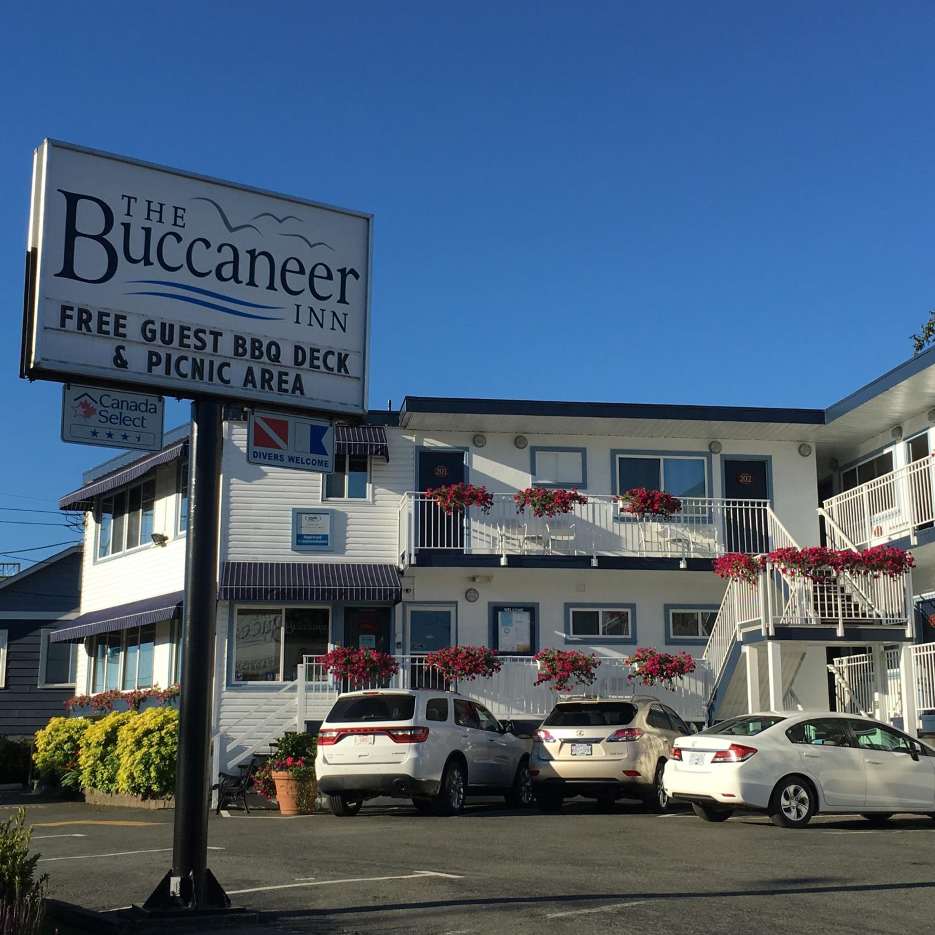 Buccaneer Inn