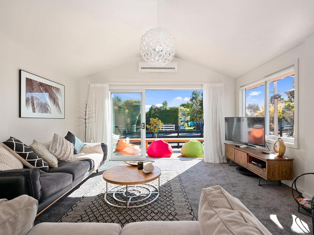Mahuta Maison - Lake Taupo Holiday Home view 3