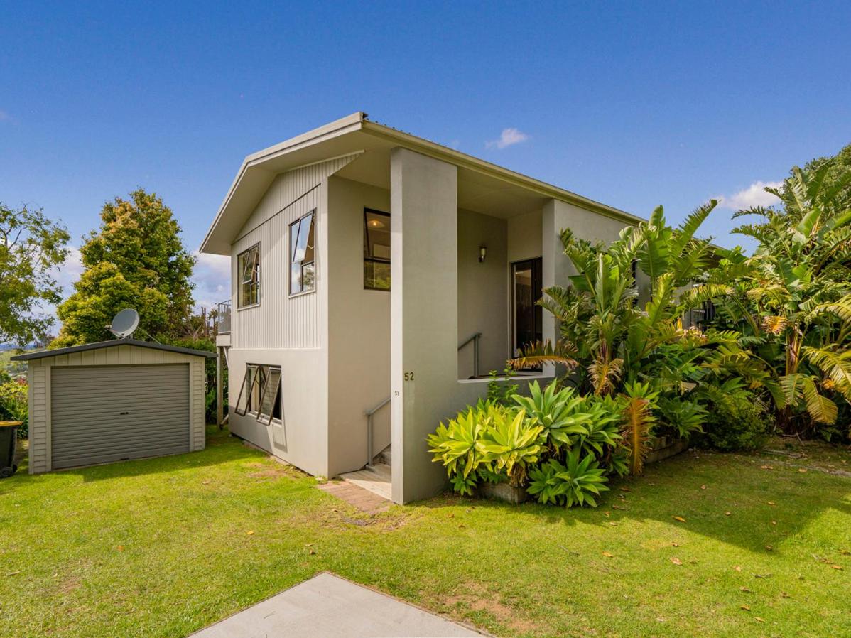 At Cathedral Cove - Hahei Holiday Home view 2