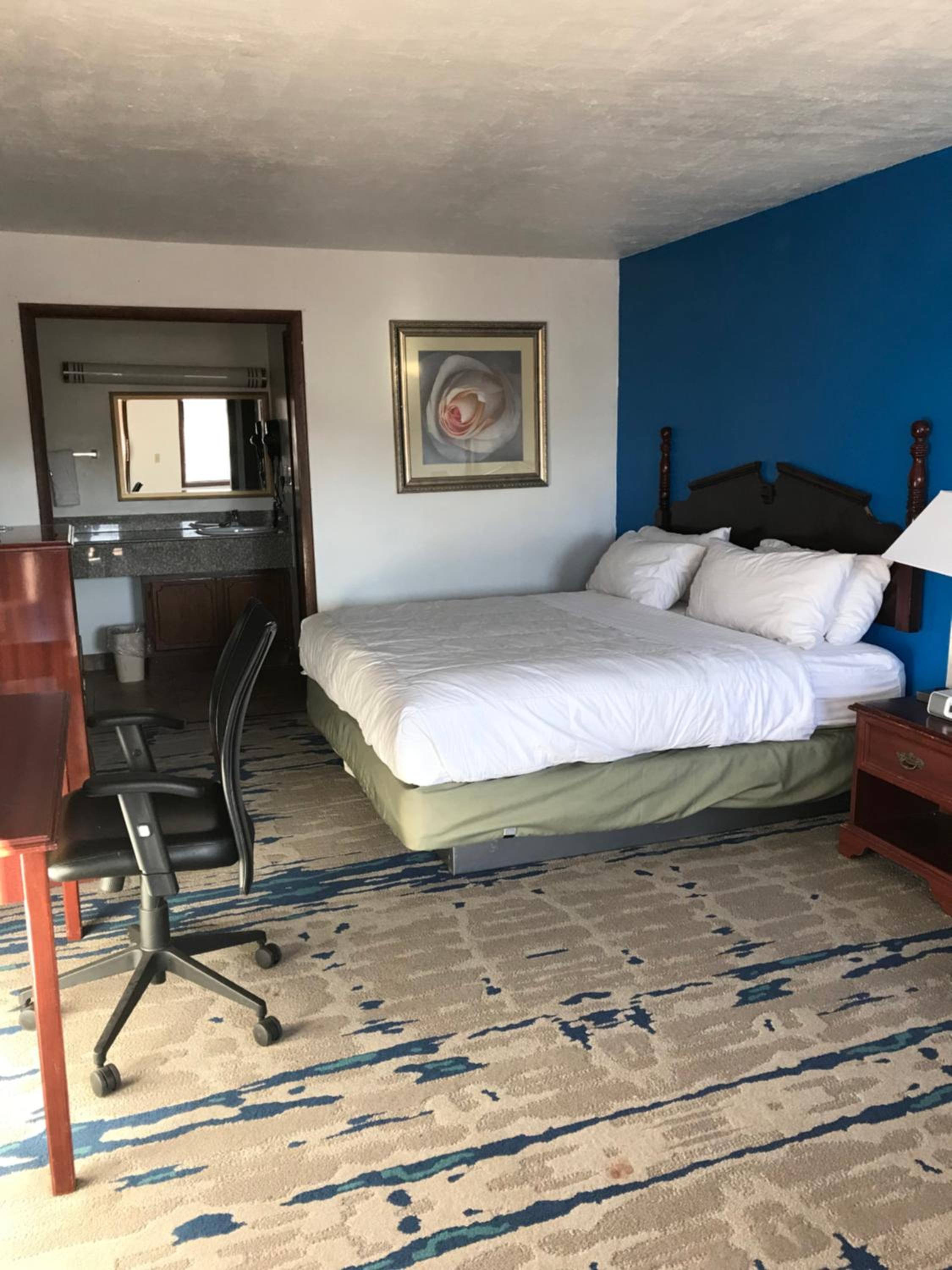 Interstate Motel view 3