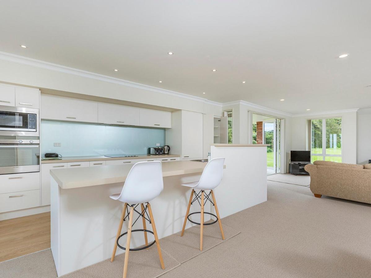 Matakana Views - Matakana Holiday Home view 3