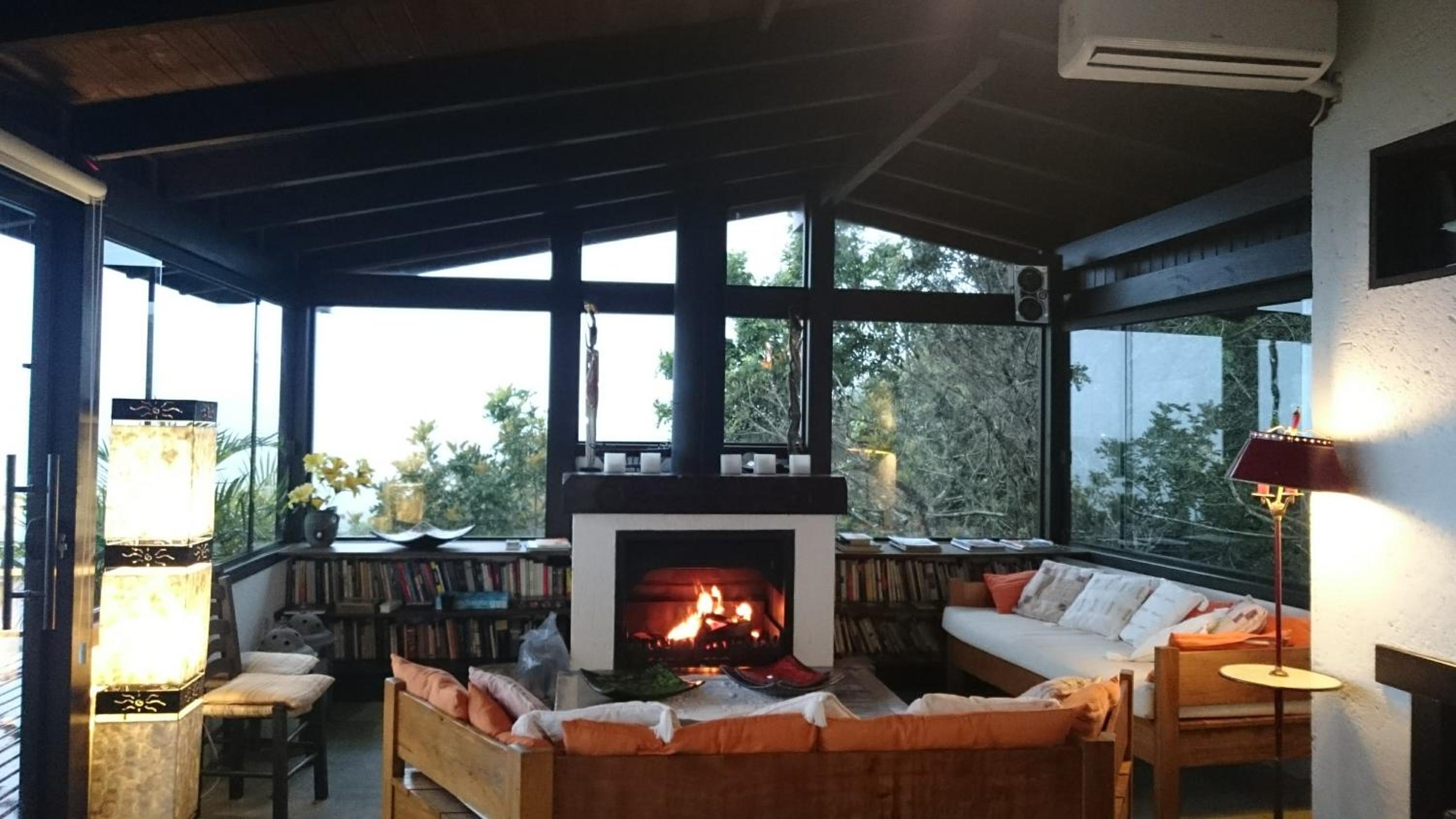 La Roca House