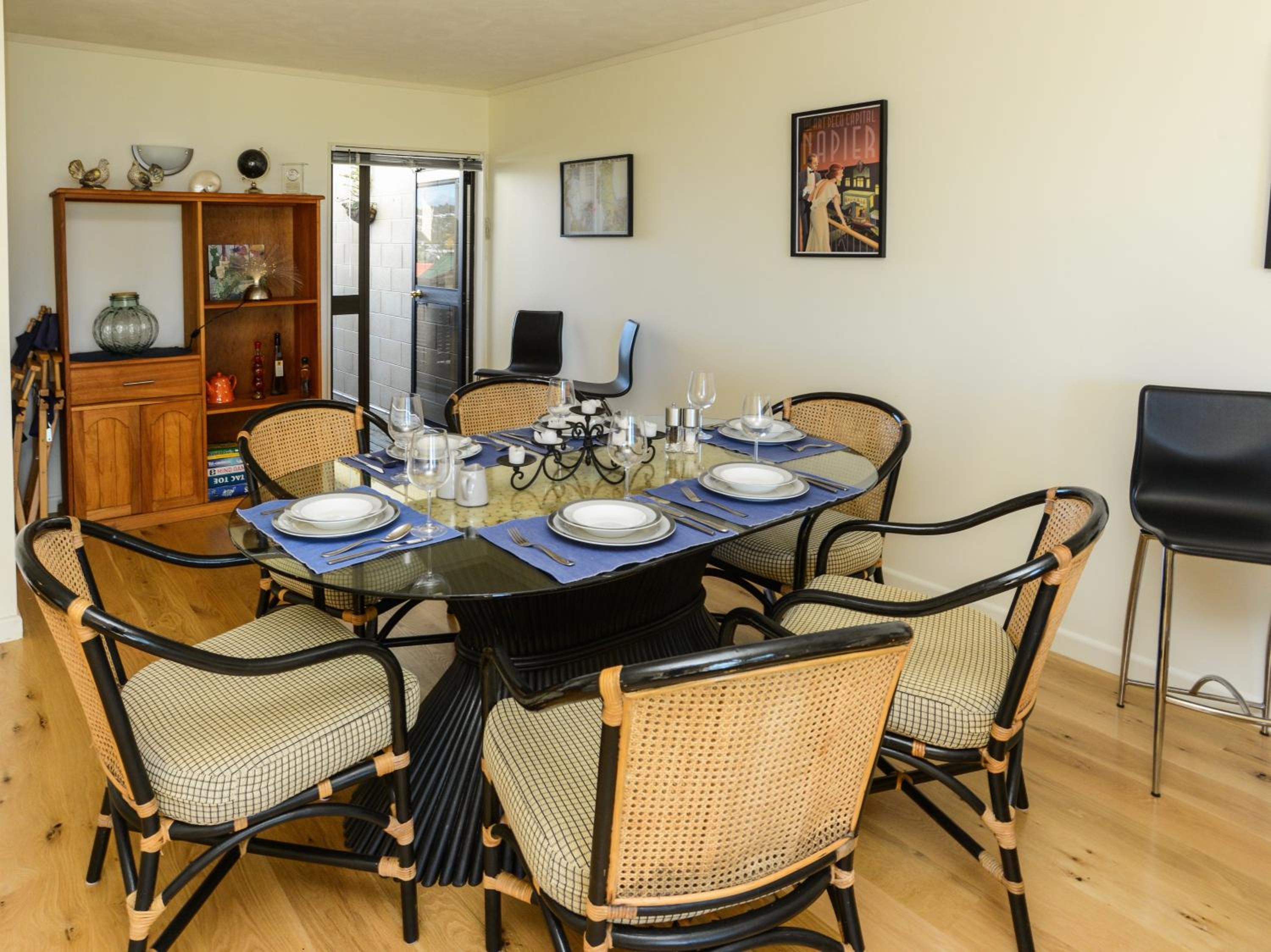 Marine Parade Magic - Napier Holiday Home view 3