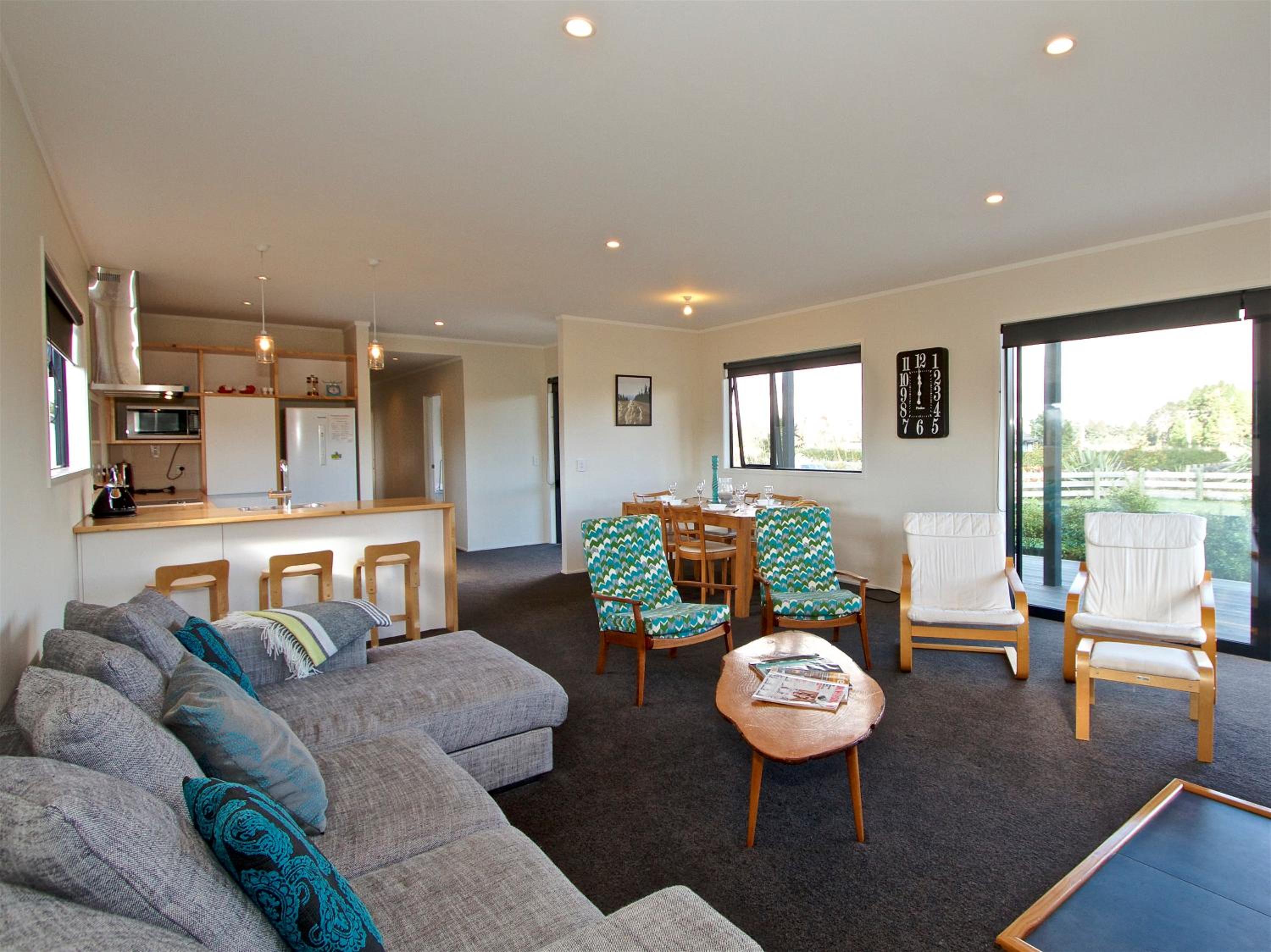 Mountain Revival - Ohakune Holiday Home view 4
