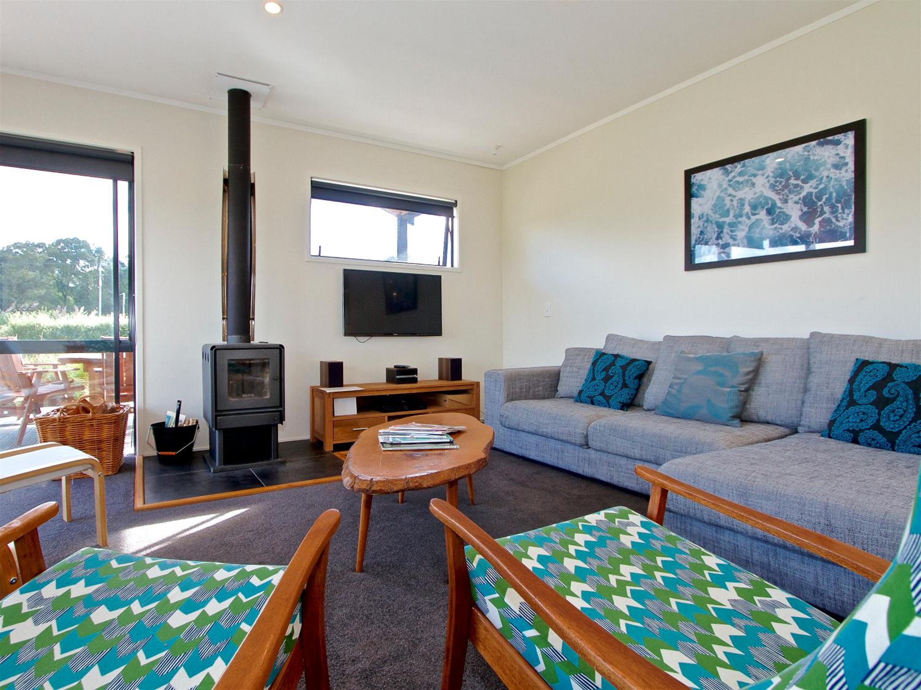 Mountain Revival - Ohakune Holiday Home view 2