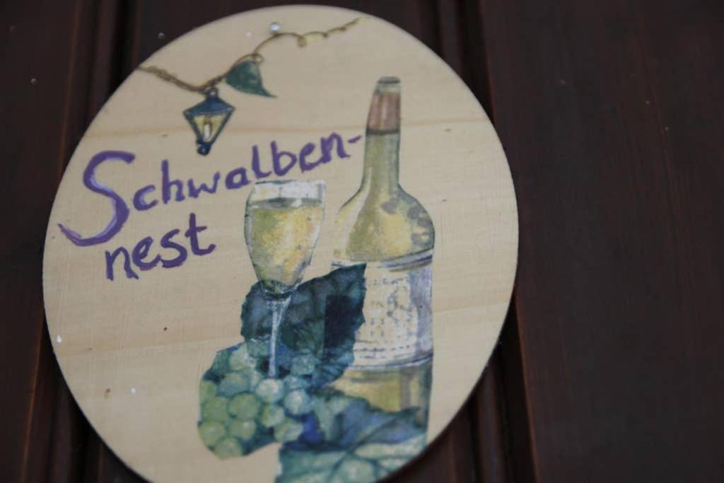 Schwalbennest auf dem Weingut Arthur Melsheimer