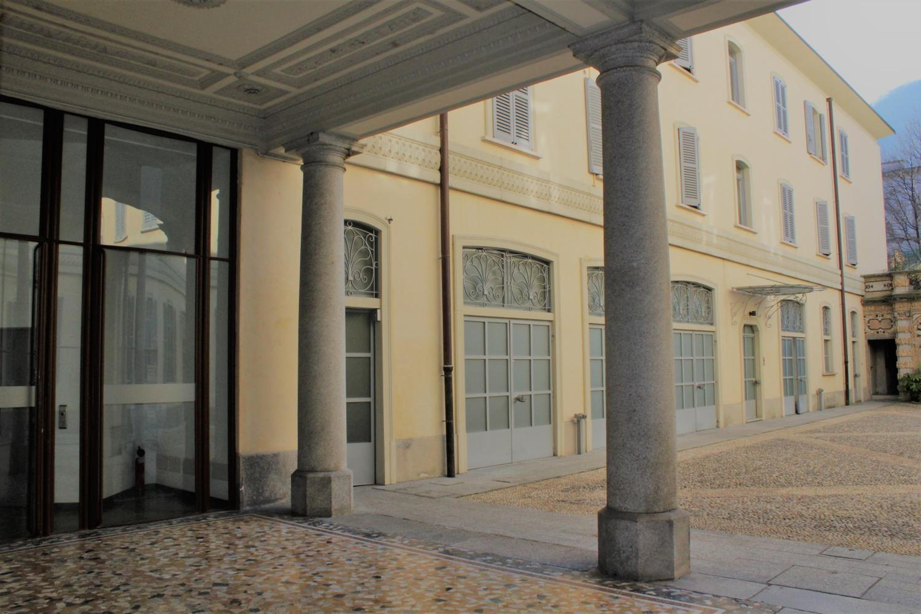 Palazzo della Torre Elegant Apartment in Como photo 3