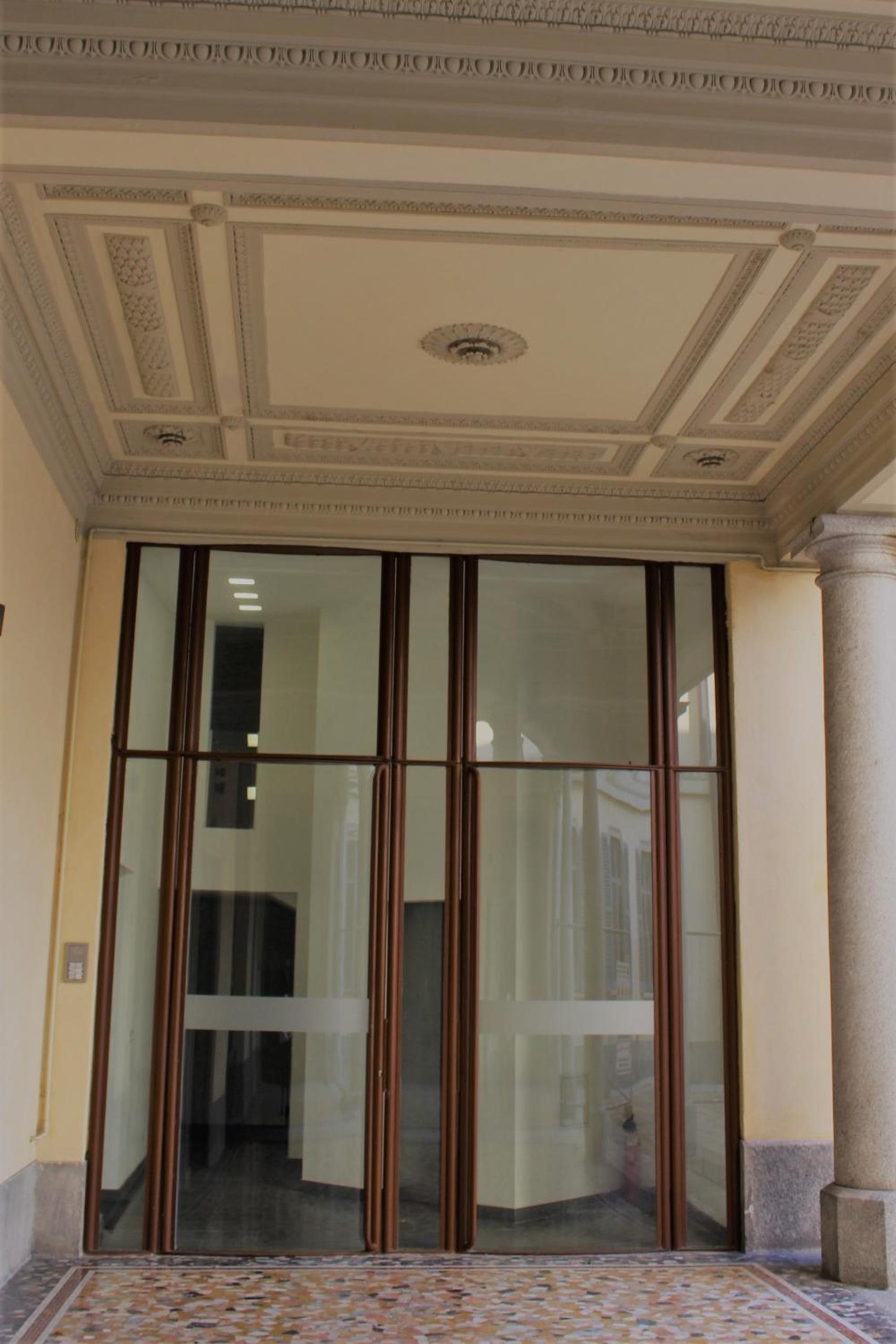 Palazzo della Torre Elegant Apartment in Como photo 4