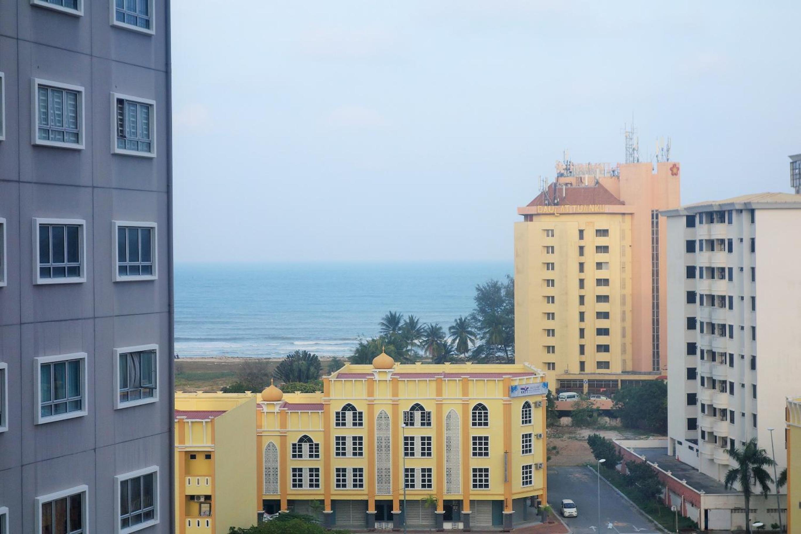 Apartment in Ladang Tok Pelam - Hana Home by the Sea