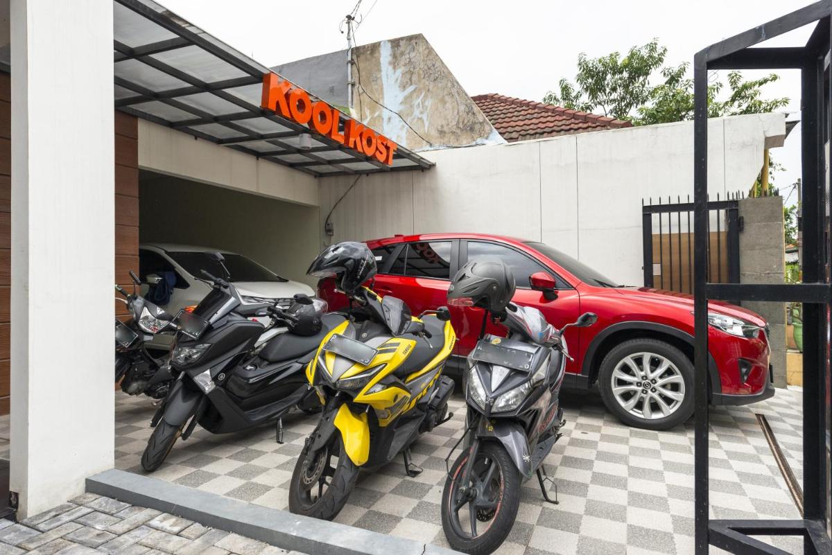 KoolKost near RSAL Surabaya - Minimun Stay 3 Nights view 4