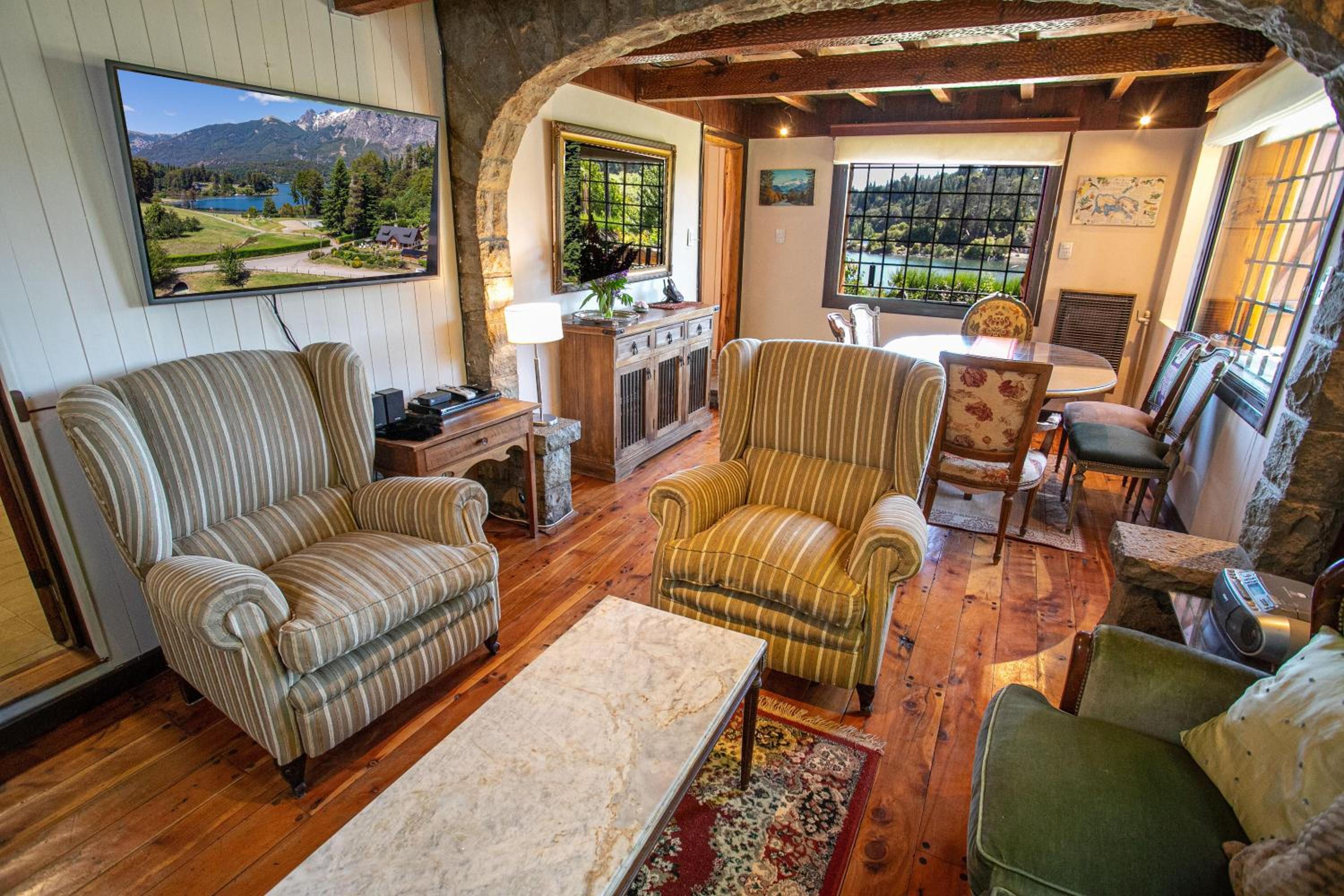 Casa en Llao Llao con vista al lago y campo de golf