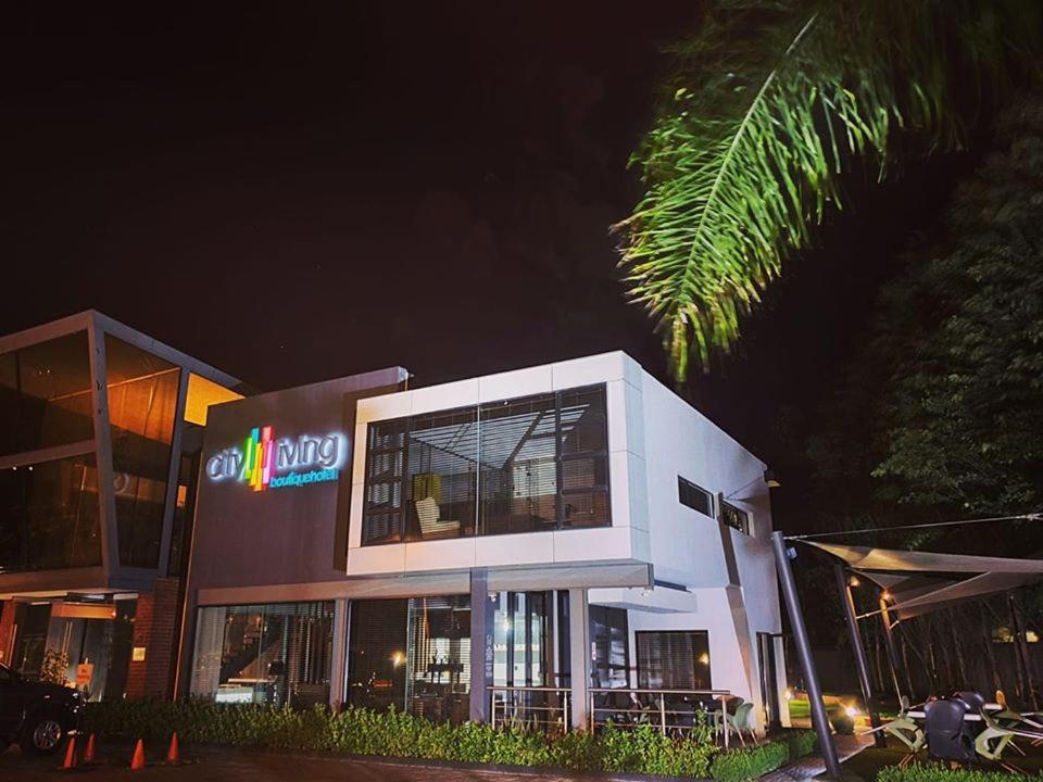 Hotel City Living Boutique Hotel - Image 1