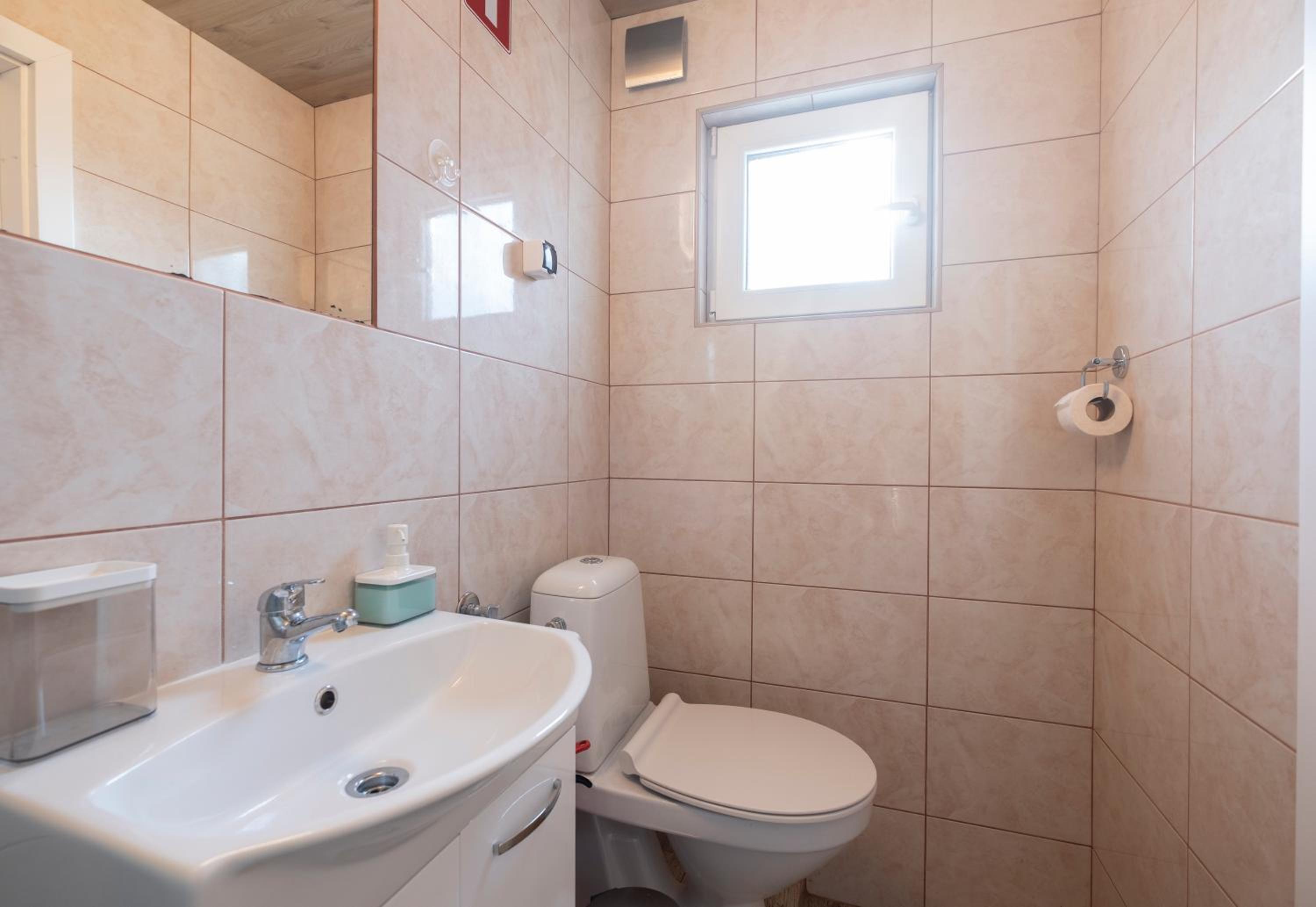 Studio Southwest 3 with AirCon & FREE Parking view 4