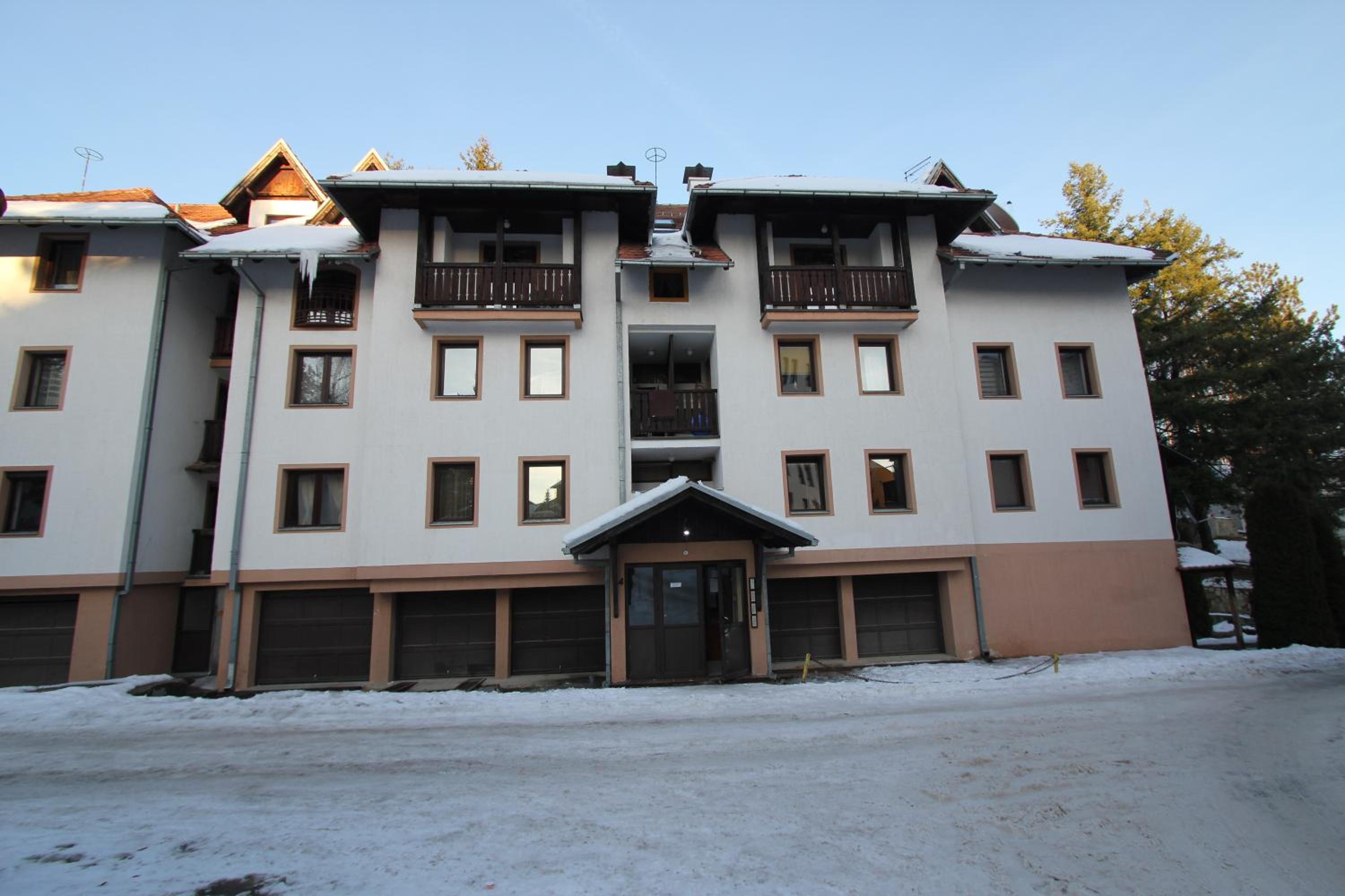 Photo 9