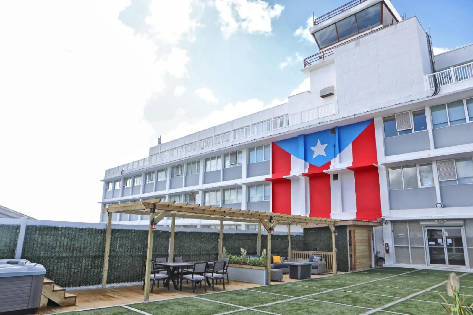 San Juan Airport Hotel - Property Image 13