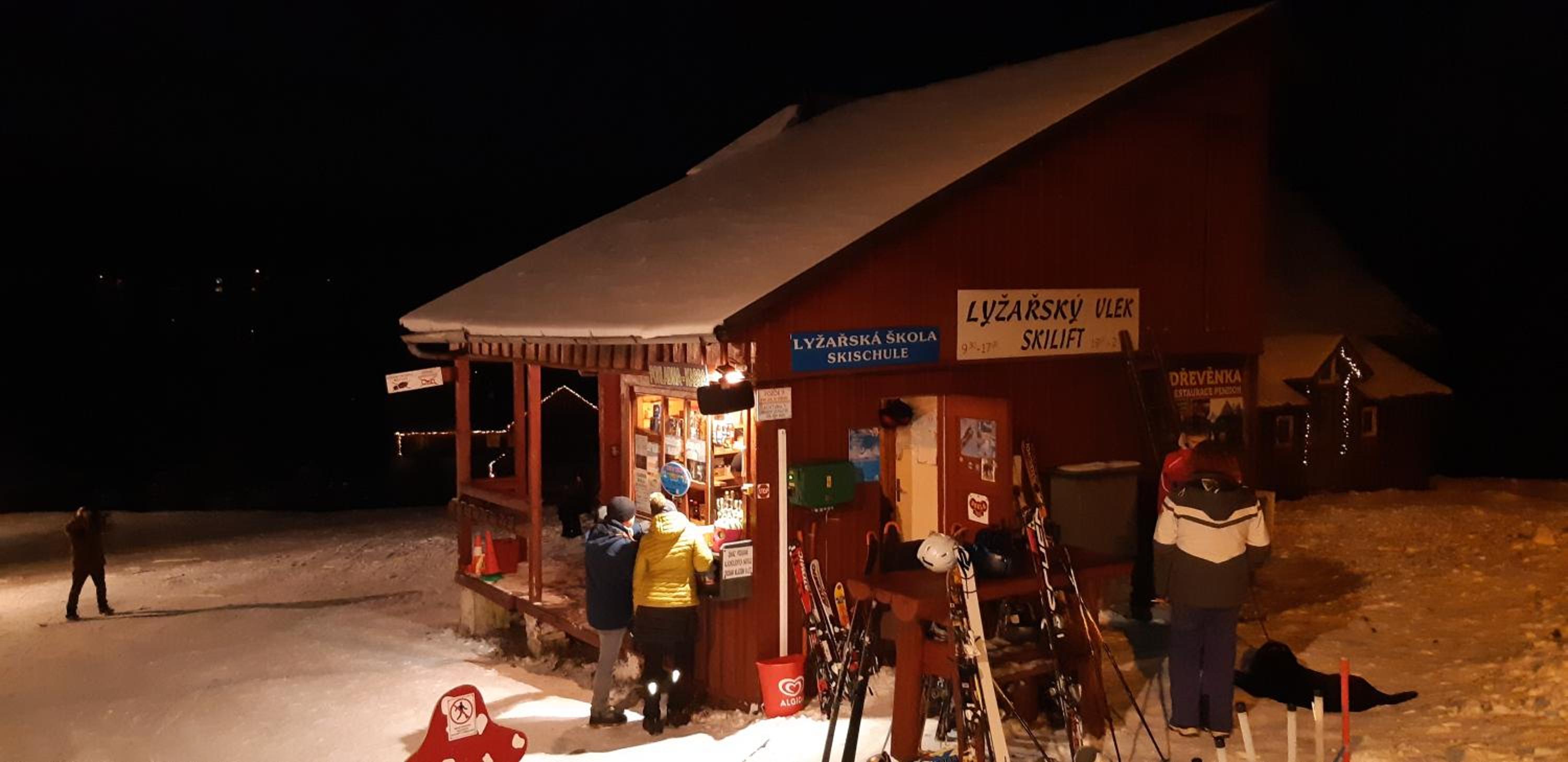 Harrachov Resident Apartments "Terrace & Chill" - high speed WiFi, možnost snídaně, Smart TV, Netflix, Disney plus view 3