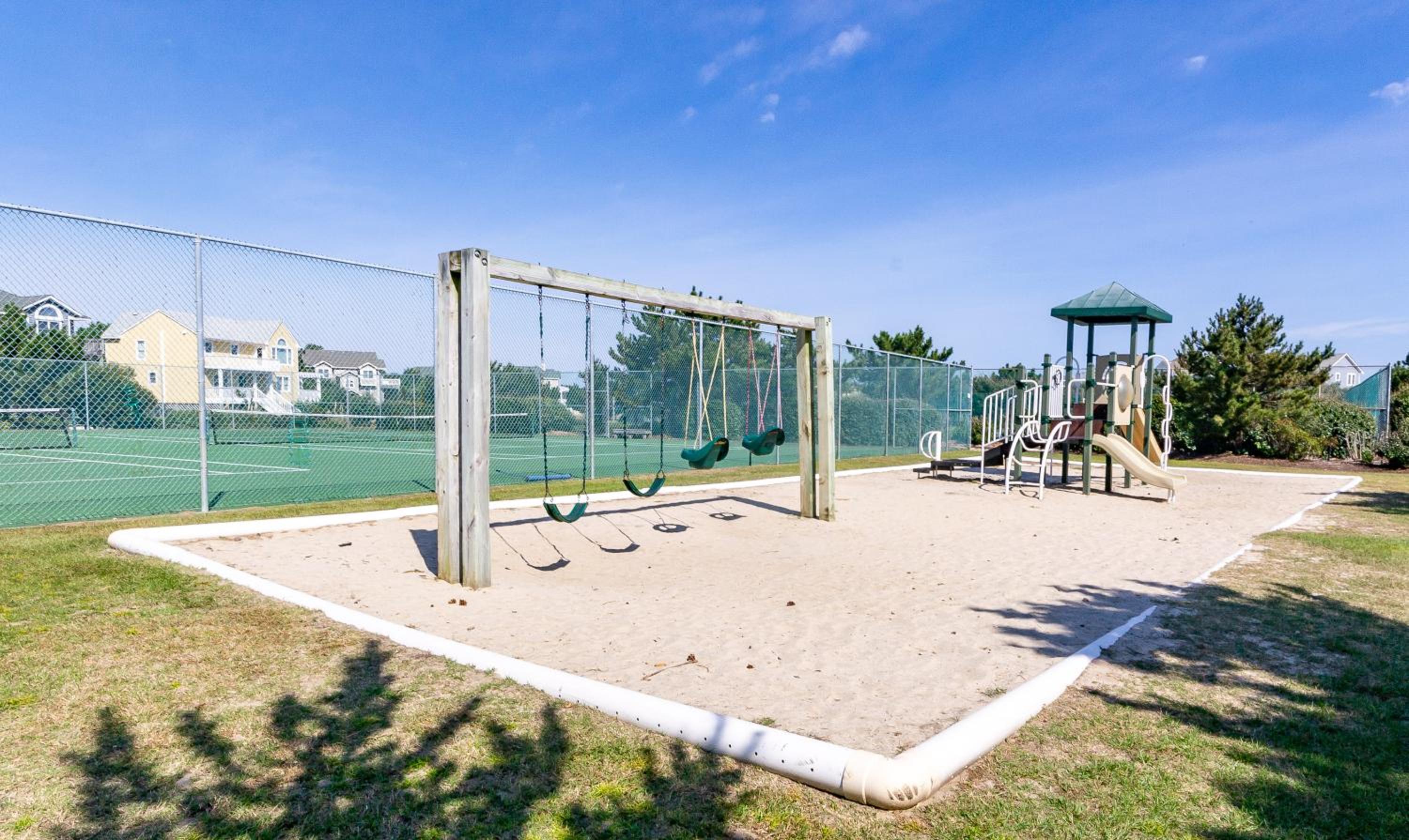 Puppy Love - Corolla, Villages at Ocean Hill, Pool, Hot Tub, Nearby Amenities, Lighthouse, Pets OK