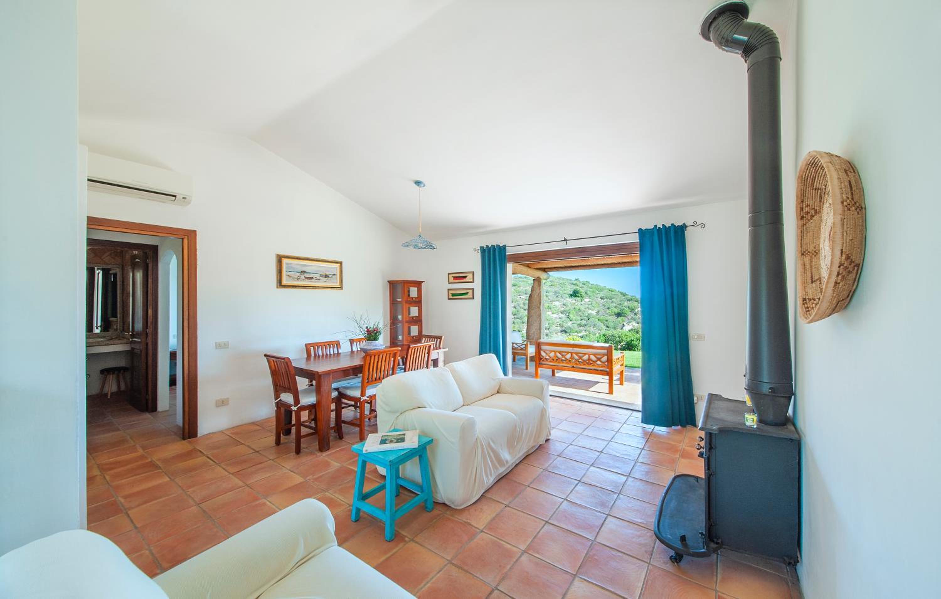 Villa Graniti view 3