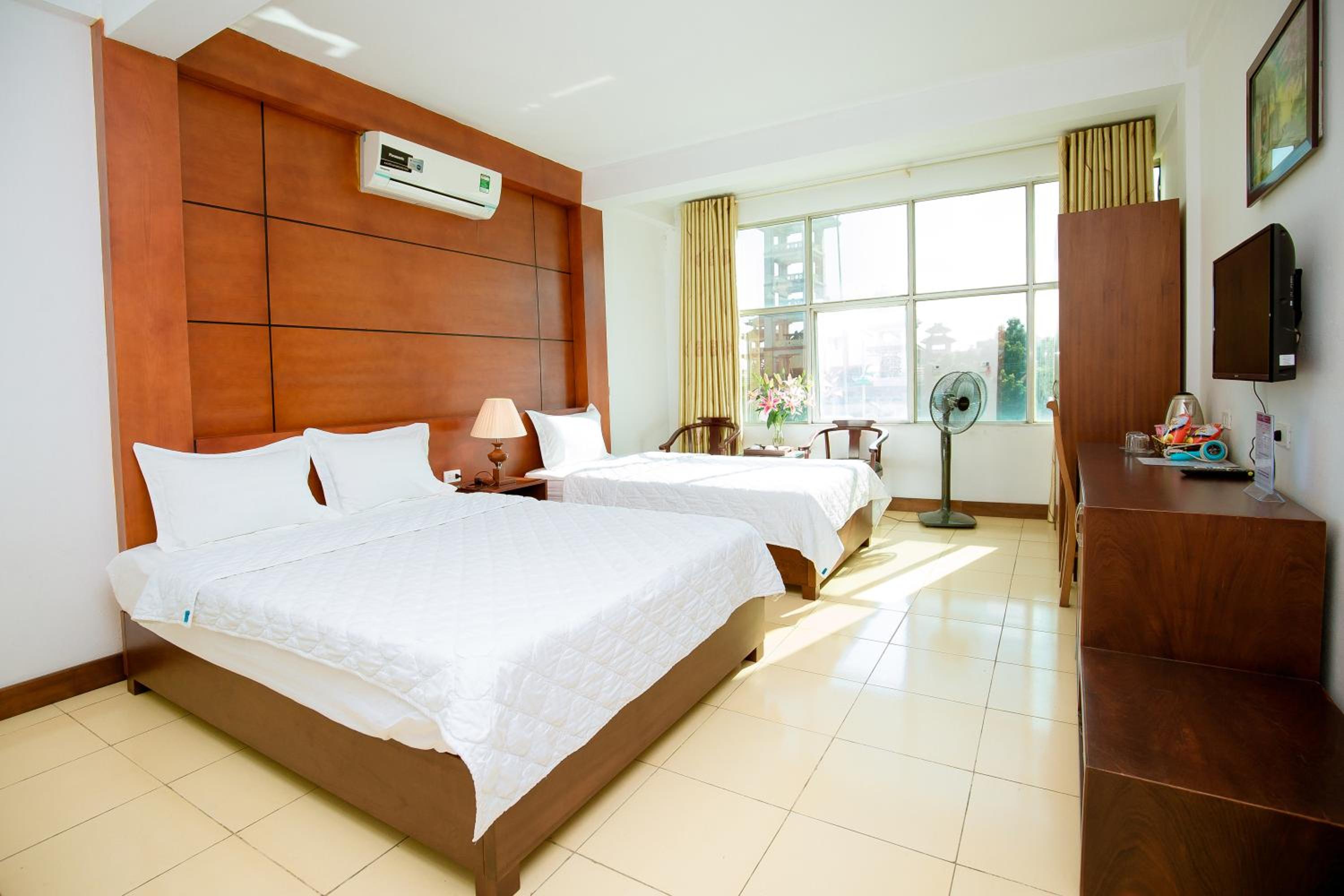Viet Huong Hotel view 5