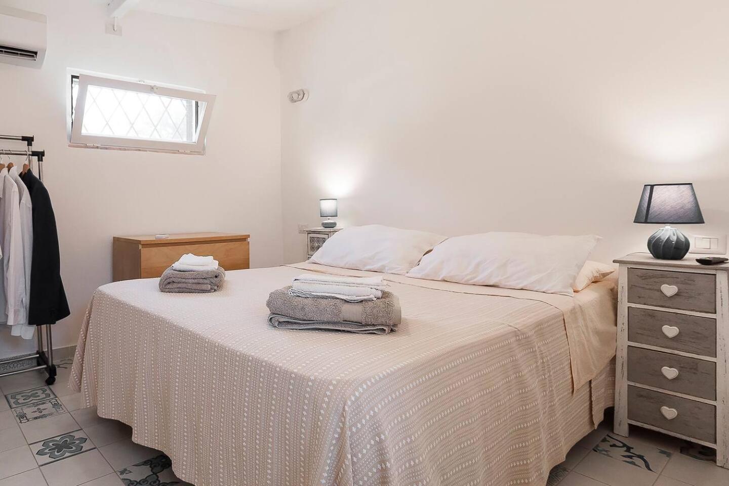 Villa LA CESA & Villino LA CASETTA Holiday Houses CON JACUZZI