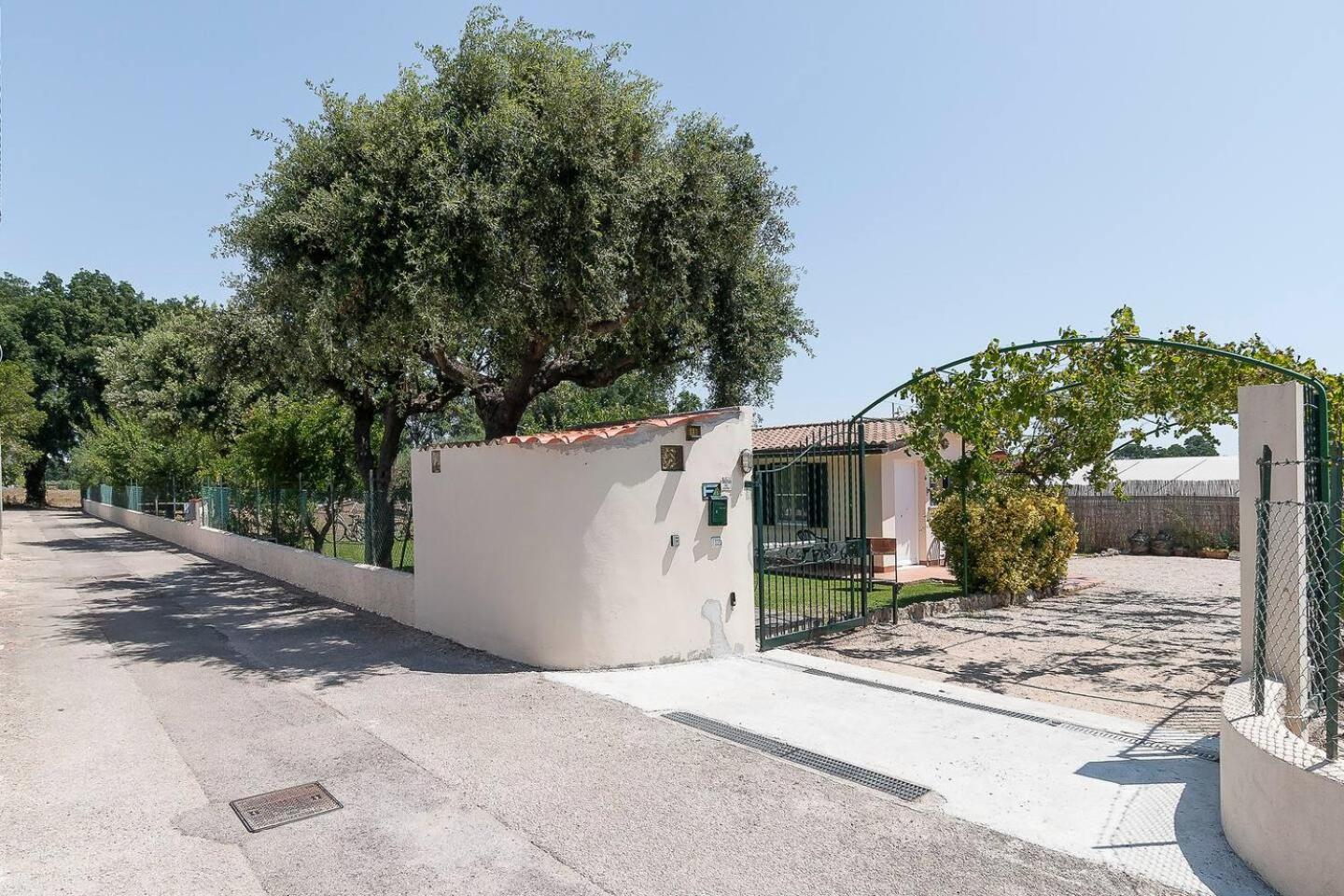 Villa LA CESA & Villino LA CASETTA Holiday Houses CON JACUZZI