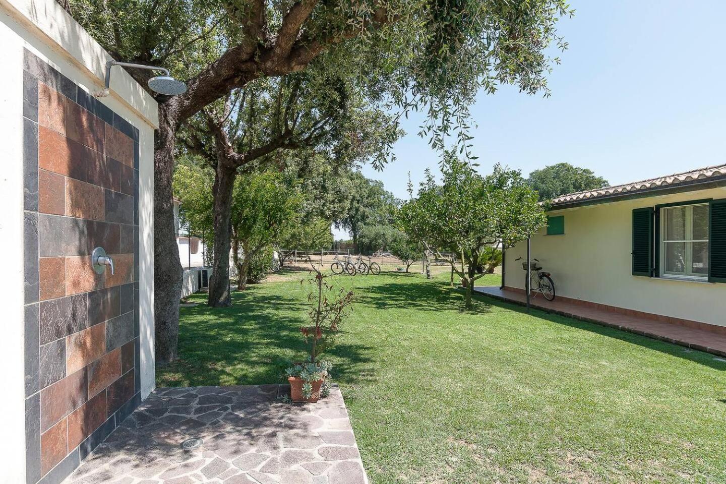 Villa LA CESA & Villino LA CASETTA Holiday Houses CON JACUZZI