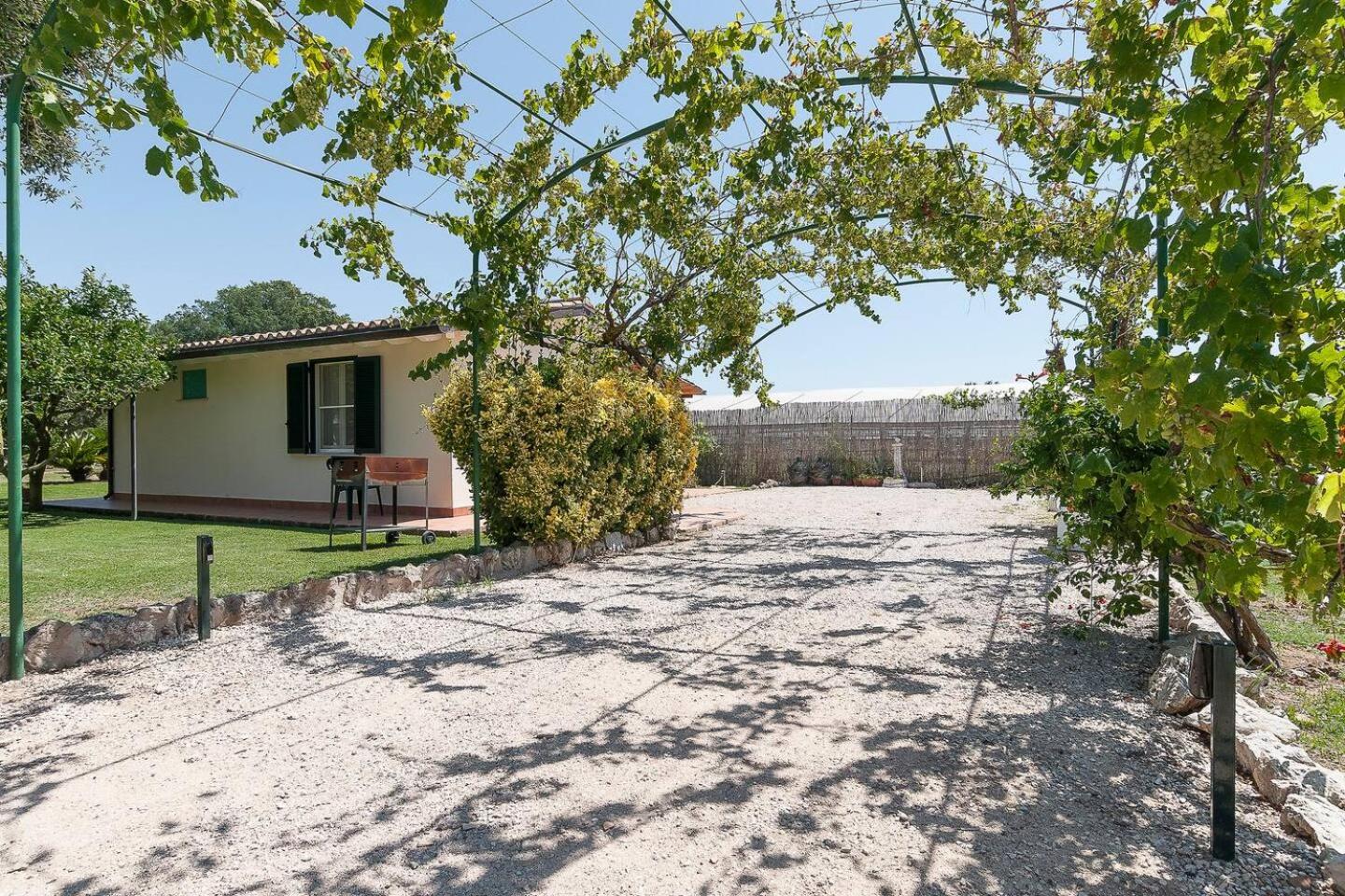Villa LA CESA & Villino LA CASETTA Holiday Houses CON JACUZZI