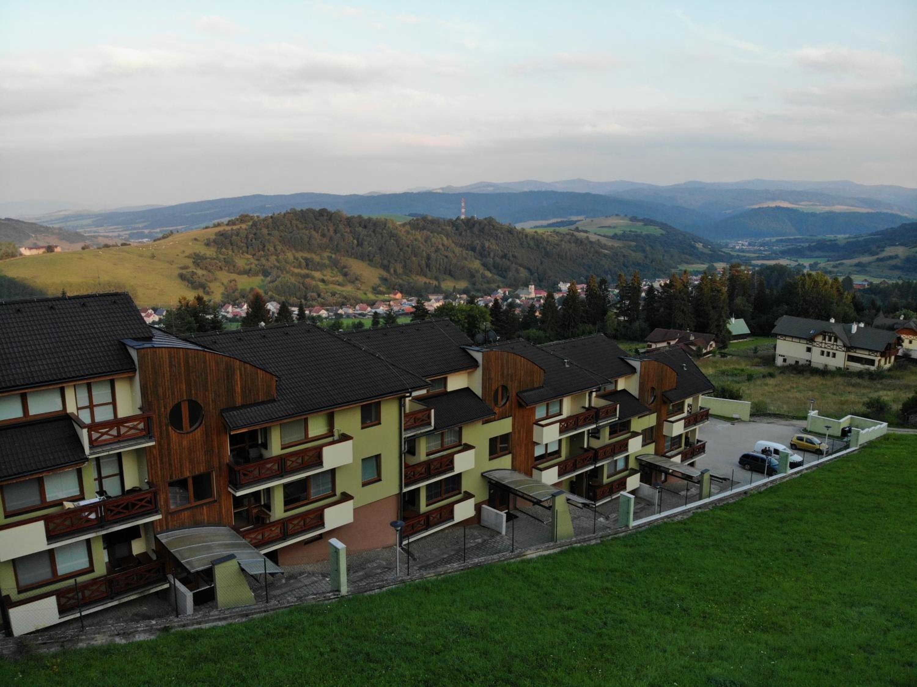Mountain Village Apartment Pinewood *** view 4