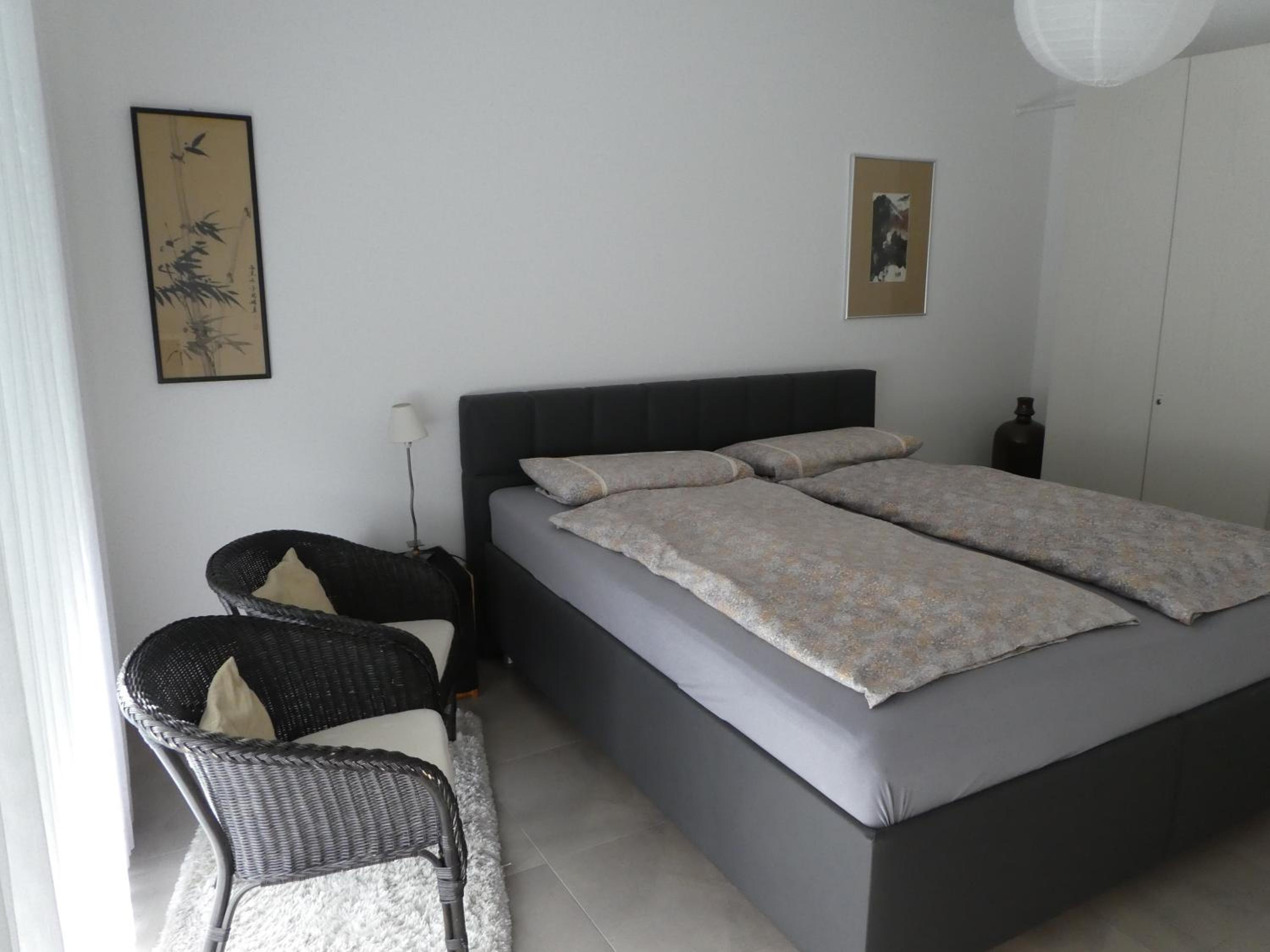 großzügige,zetrumsnahe Wohnung view 5