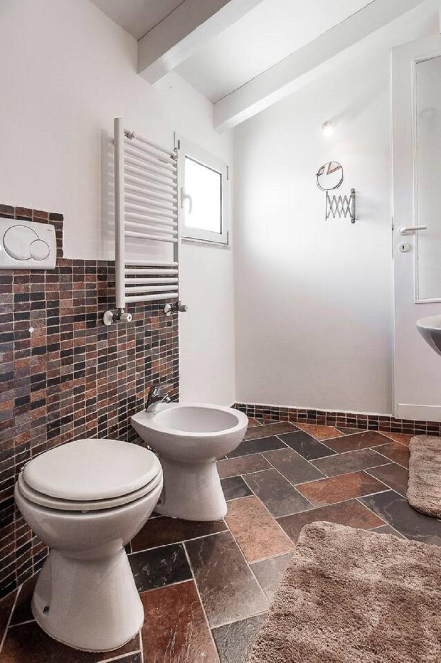Villa LA CESA & Villino LA CASETTA Holiday Houses CON JACUZZI