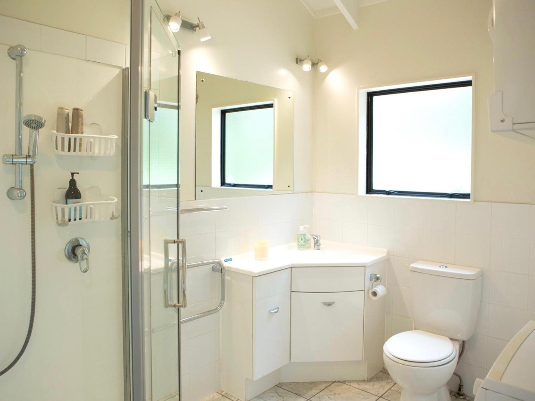 Two Rooms Onetangi - Onetangi Holiday Home view 5