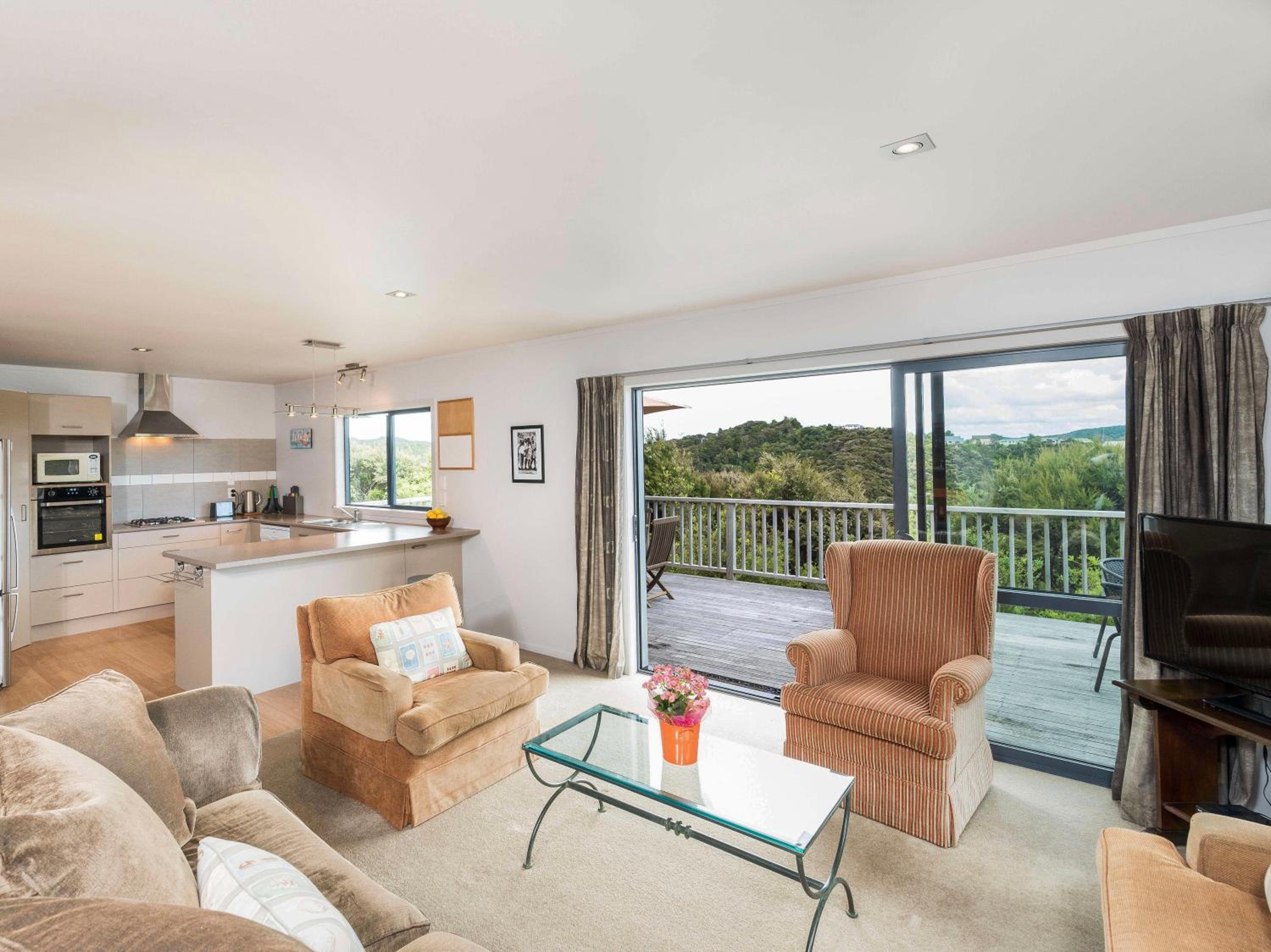 Skipper's Haven - Opua Holiday Home view 2