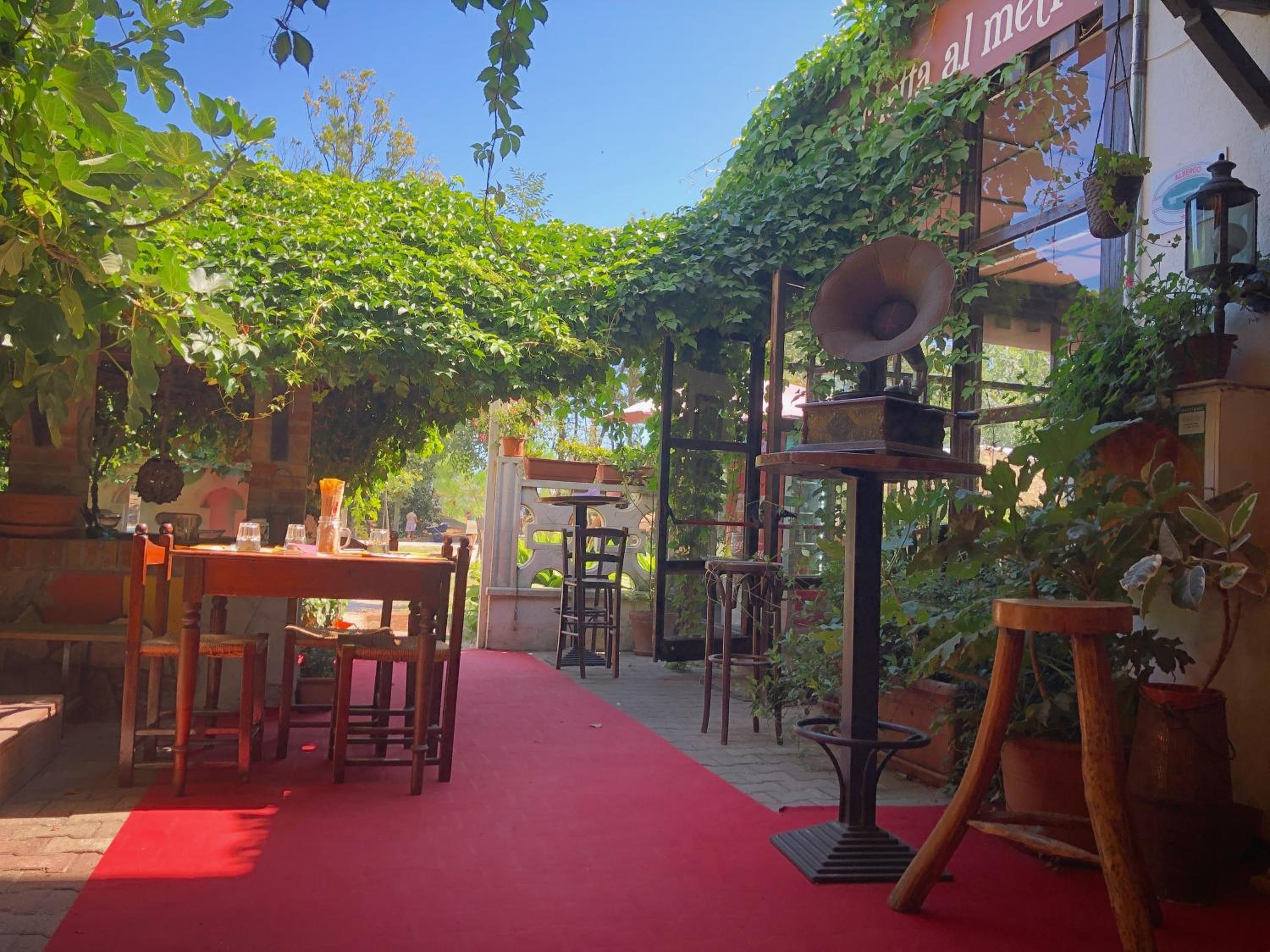 La Villa en Cervia — dining