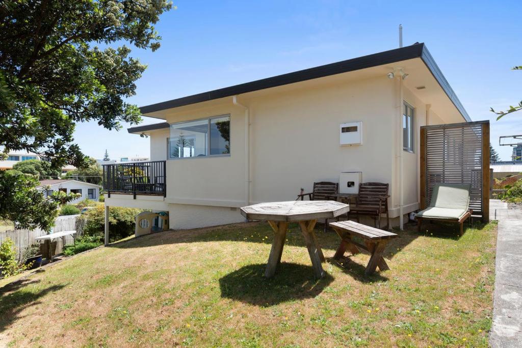 Sun on Seaview - Paraparaumu Beach Holiday Home, photo 13
