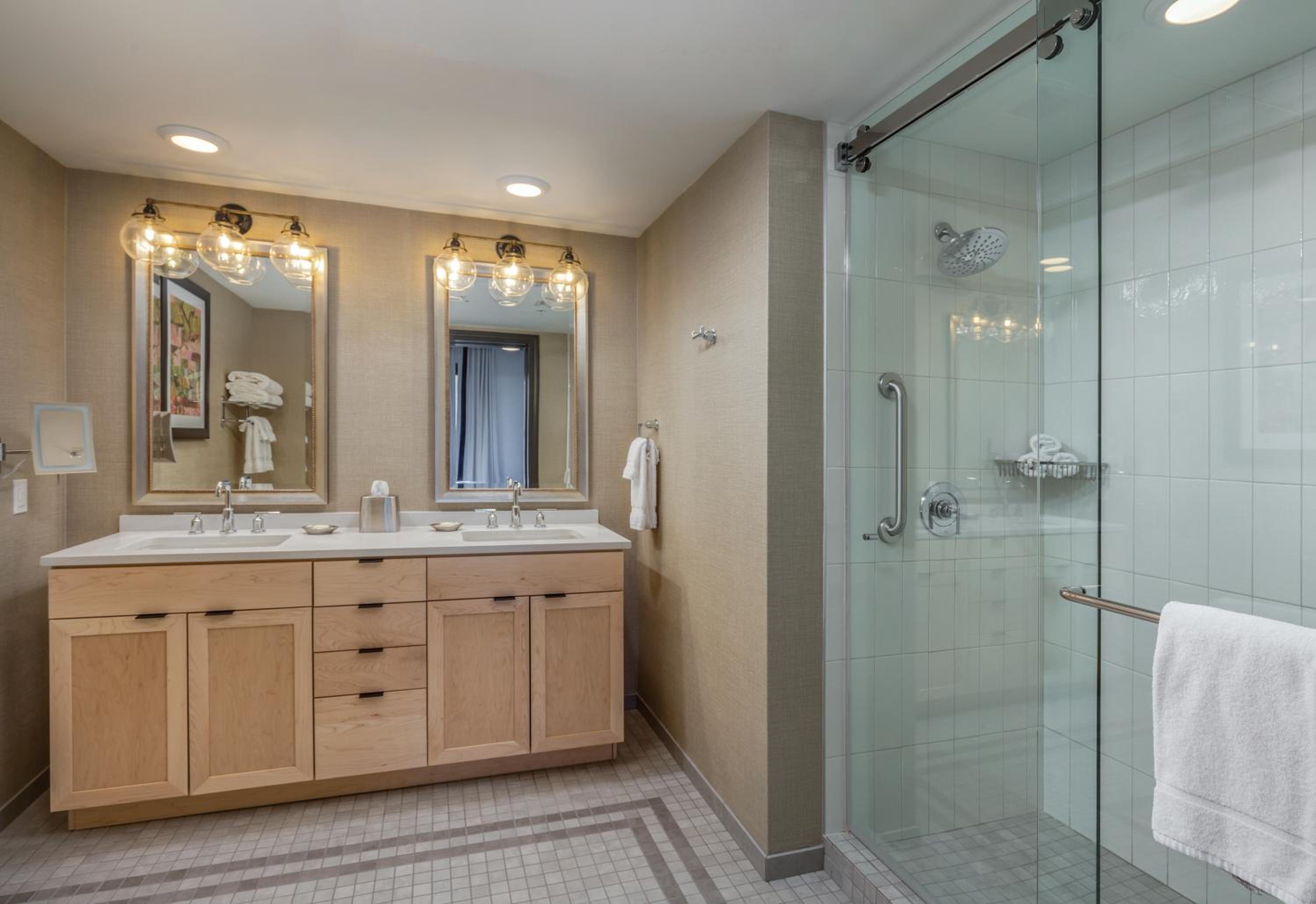 Portland Vacations - WorldMark Portland Waterfront Park - Property Image 10