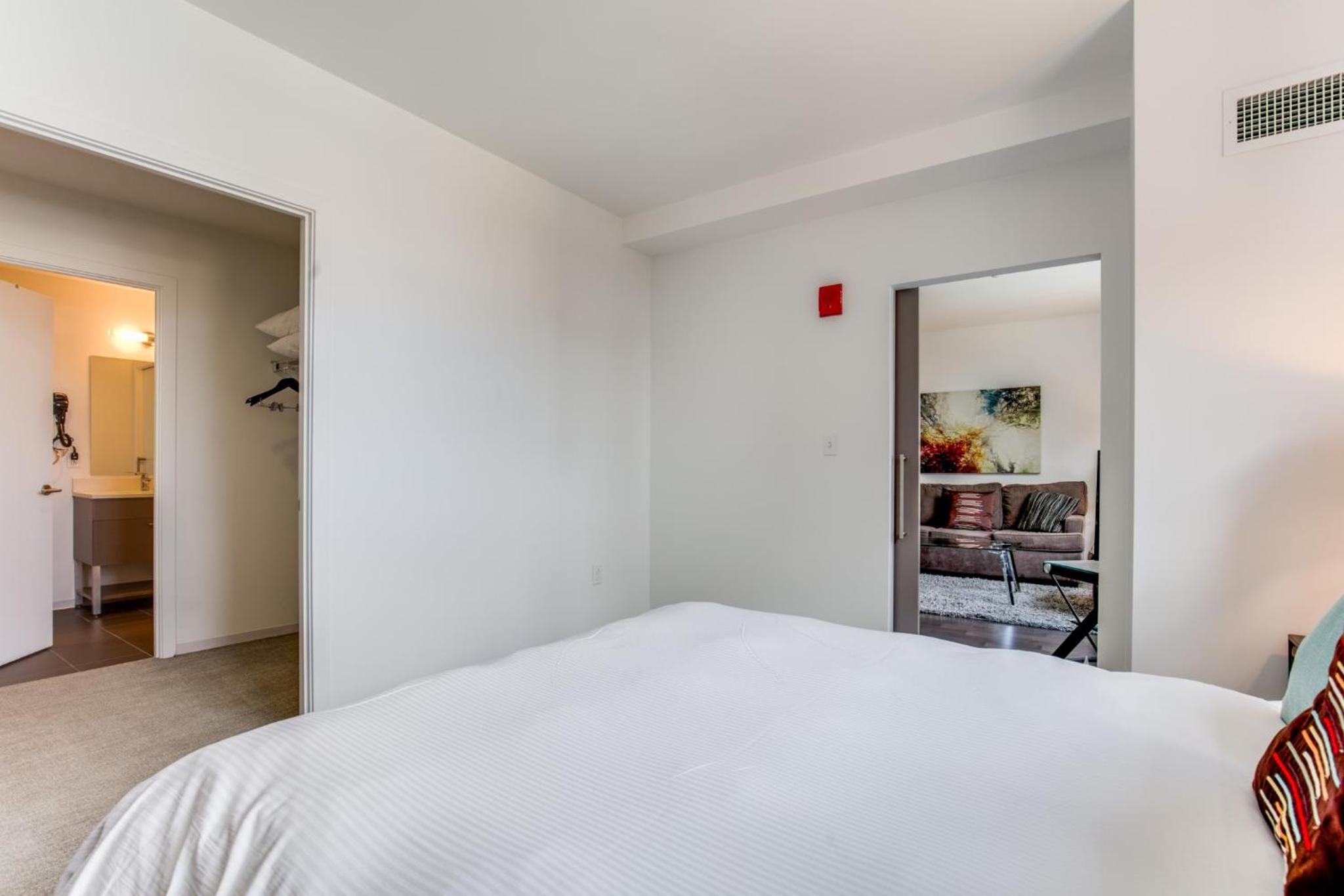 Global Luxury Suites at Kendall East