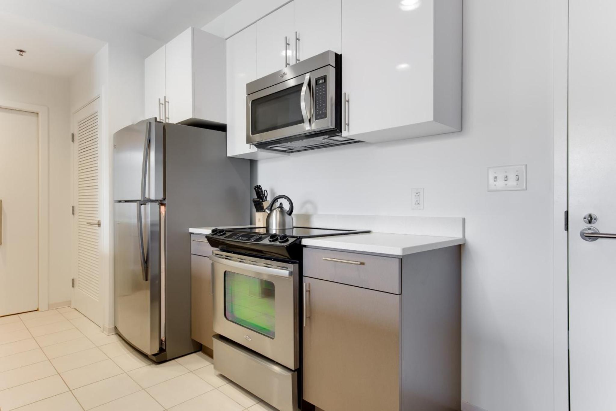 Global Luxury Suites at Kendall East