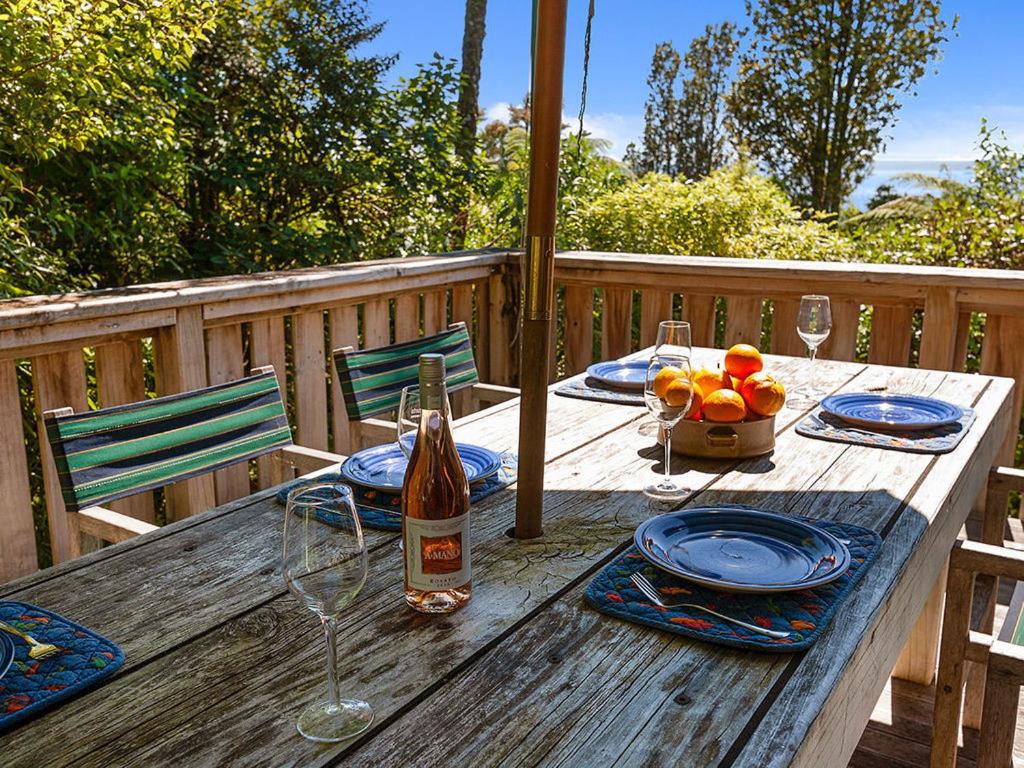 Moetu Lodge - Pukawa Bay Holiday Home view 3