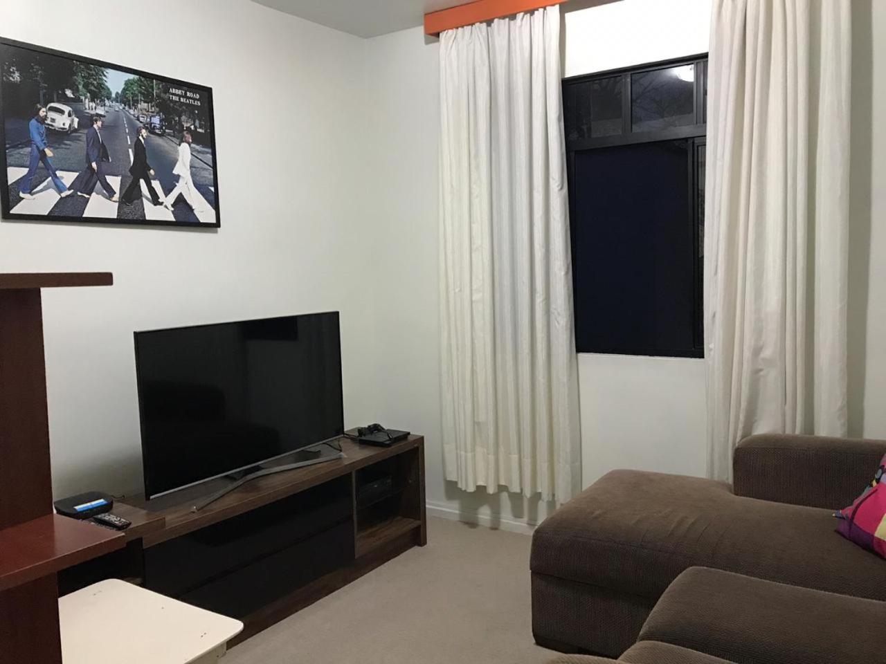 Quarto aconchegante nas Mercês view 5