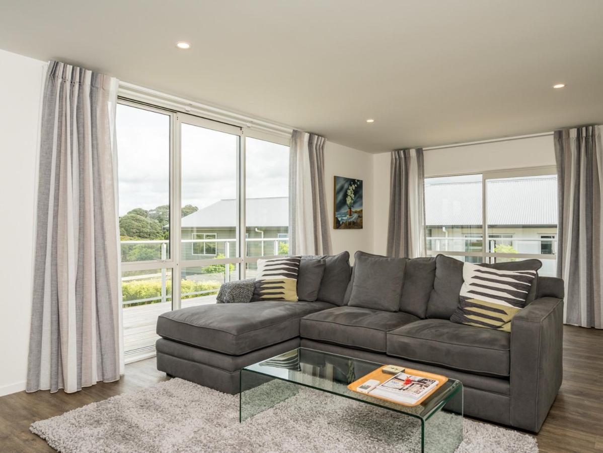 Ruakaka Sands - Ruakaka Holiday Home view 2