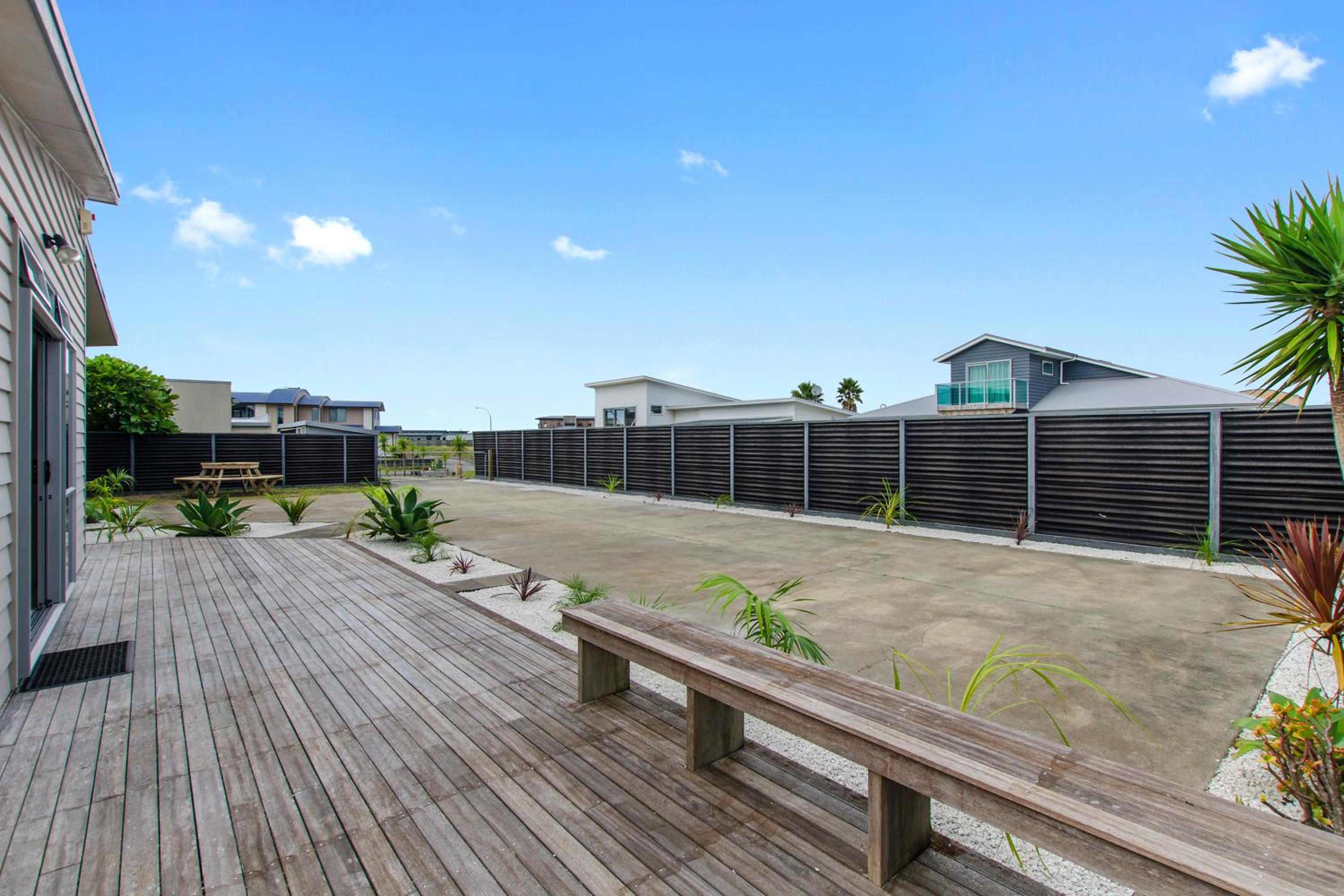 Beauty on Bream Bay - Ruakaka Holiday Home view 3