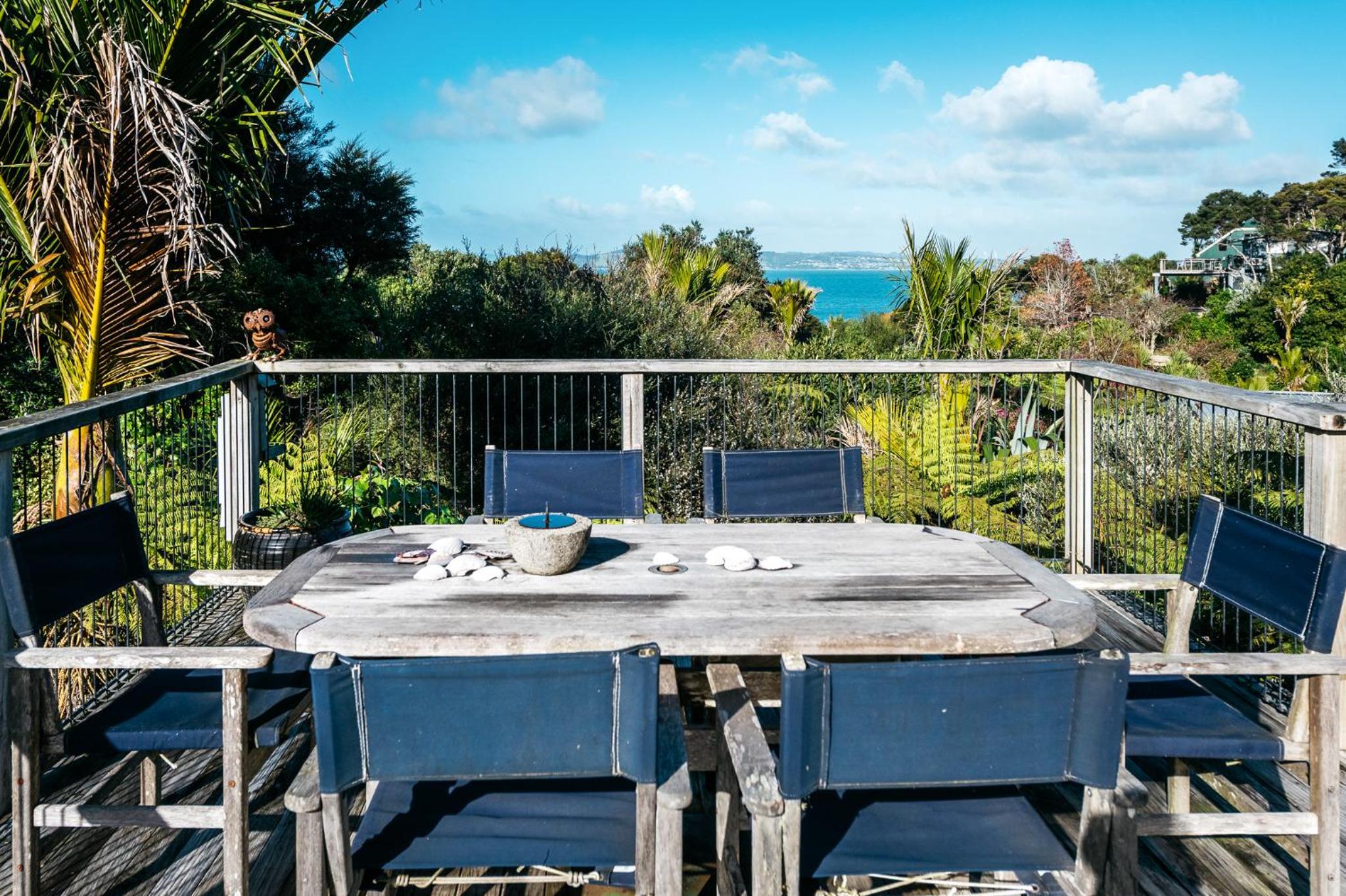 The Fat Pigeon - Omiha Holiday Home view 4