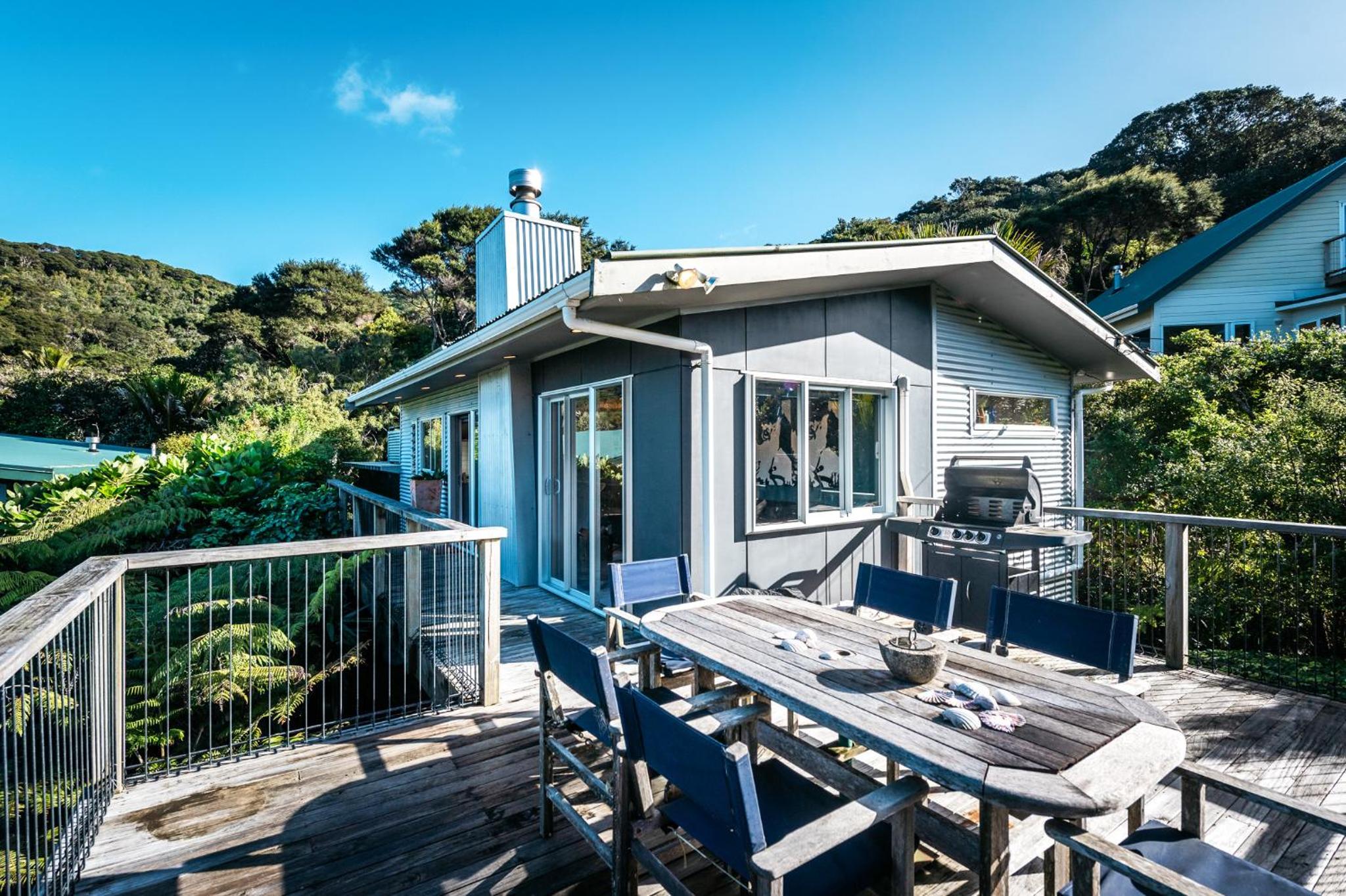The Fat Pigeon - Omiha Holiday Home view 5