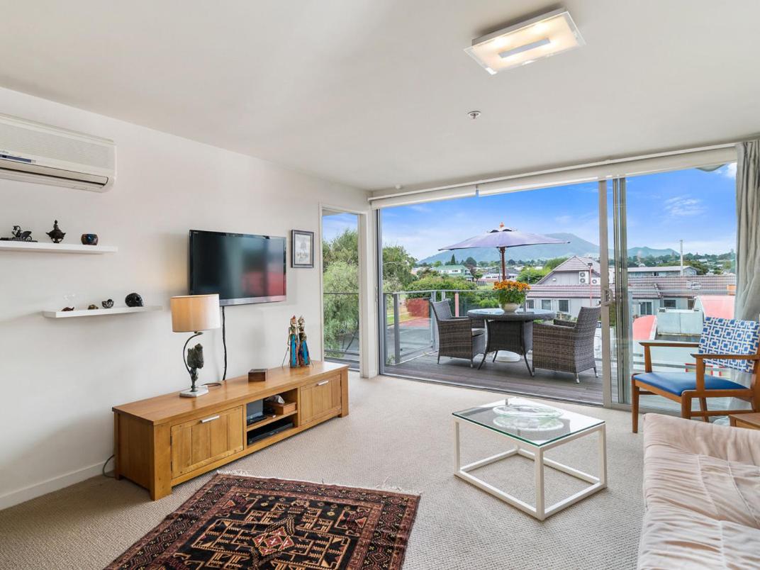 Relax on Roberts - Taupo Holiday Home view 3