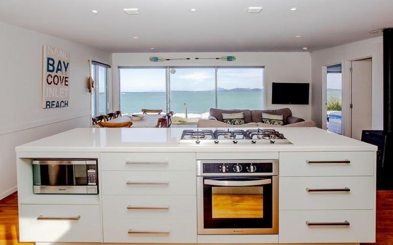 Shoreside - Tutukaka Holiday Home