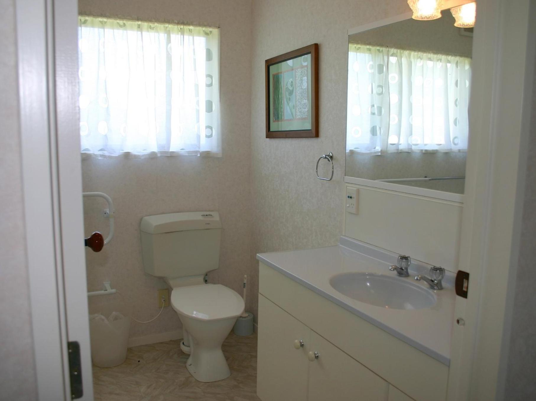 Waihi Getaway - Waihi Beach Holiday Home view 2