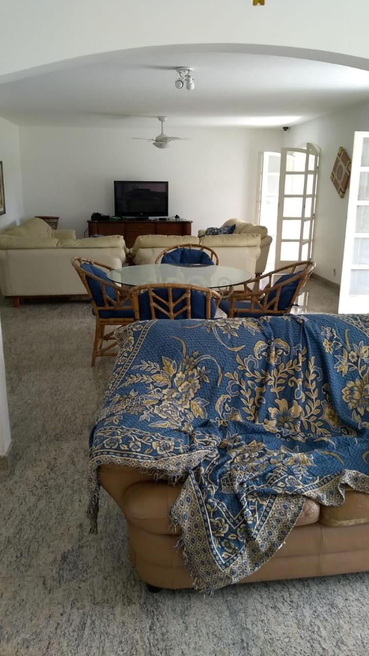 Casa Eventos e Temporada com 4 suites, piscina, churrasqueira, Wi-Fi, Ar Condicionado - Proximo Praia Mar Casado e Pernambuco - Guaruja -