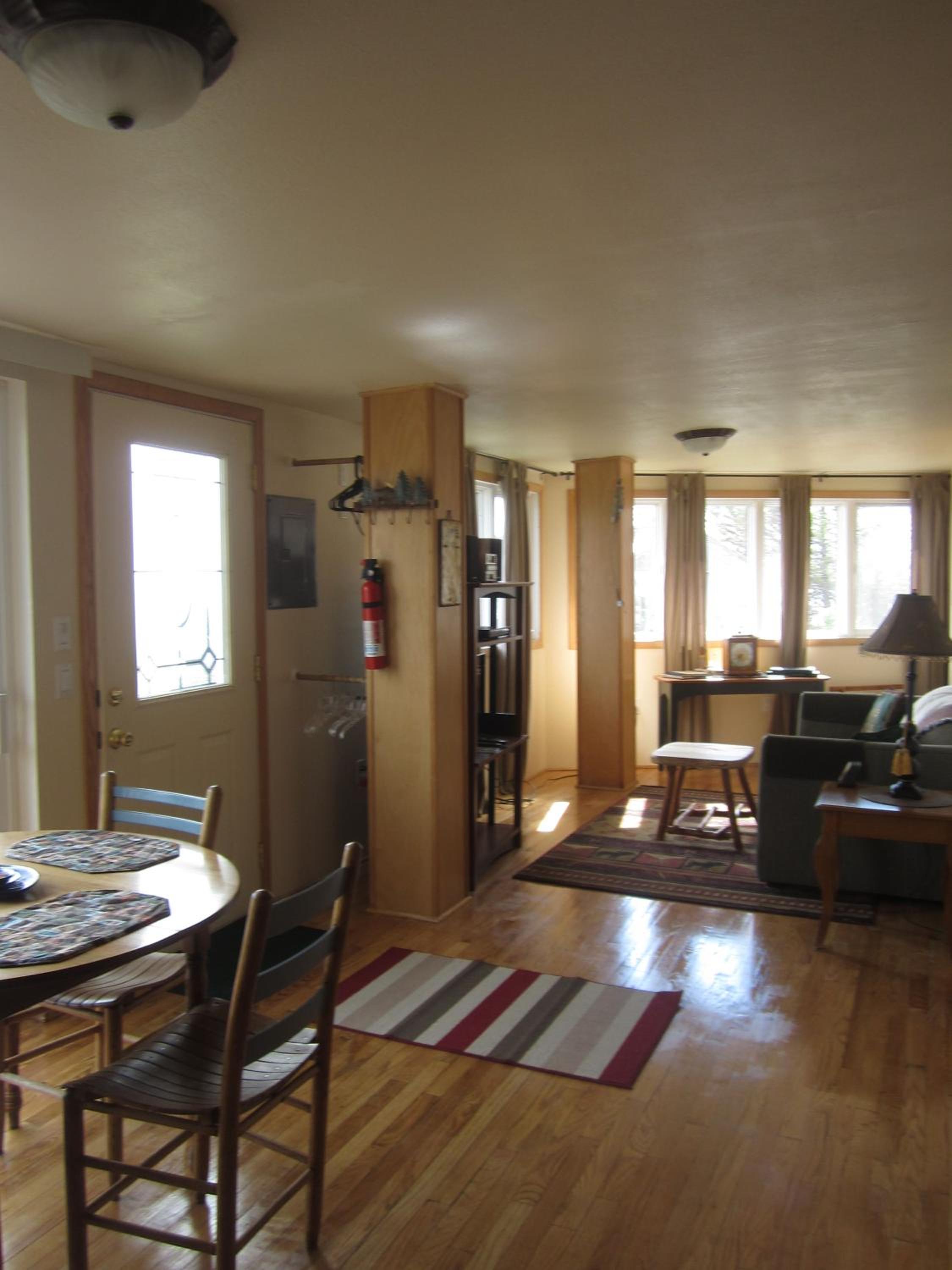Alaska Adventure Cabins